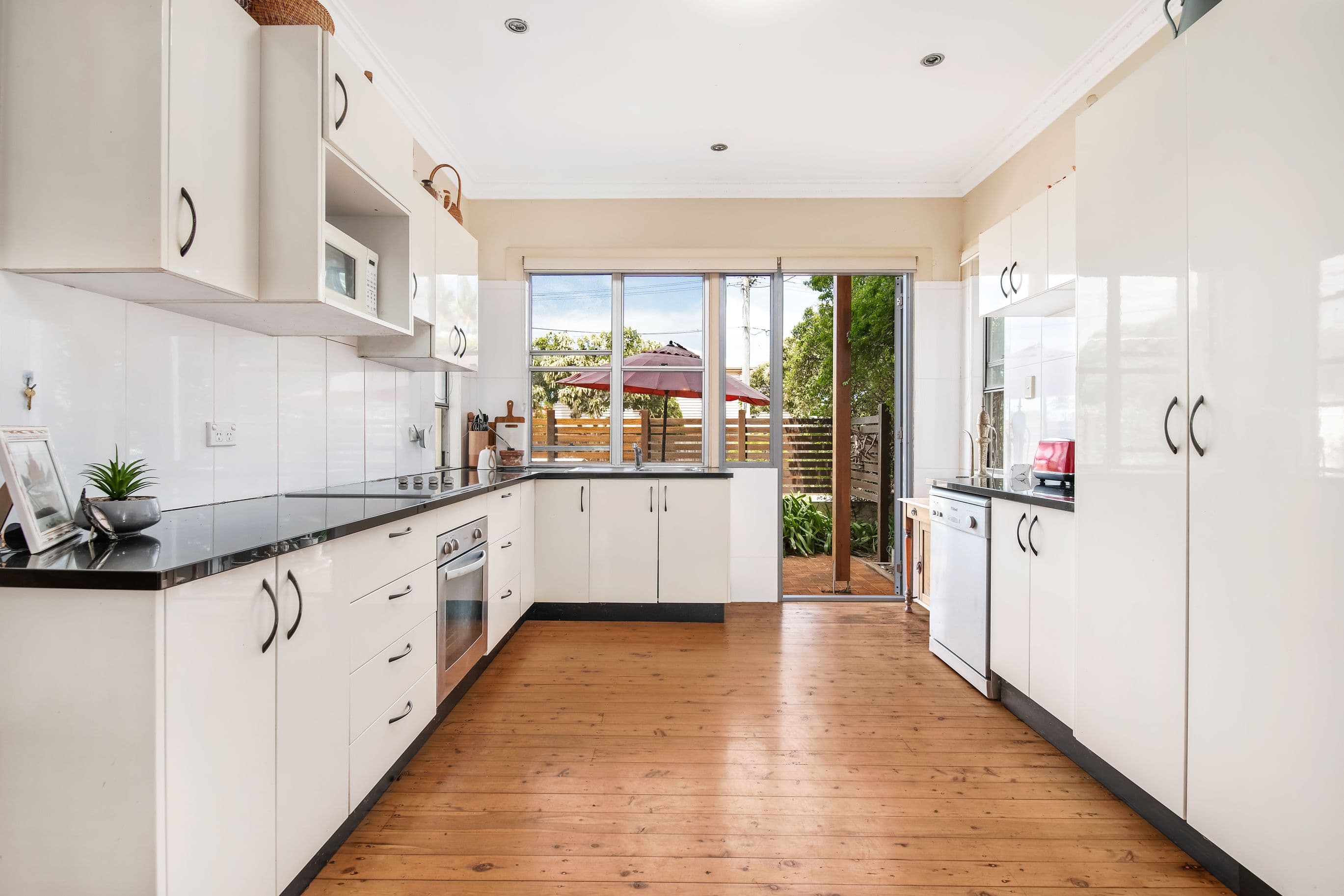 24 Osbourne Street, Scarborough QLD 4020, Scarborough - Thumbnail 2