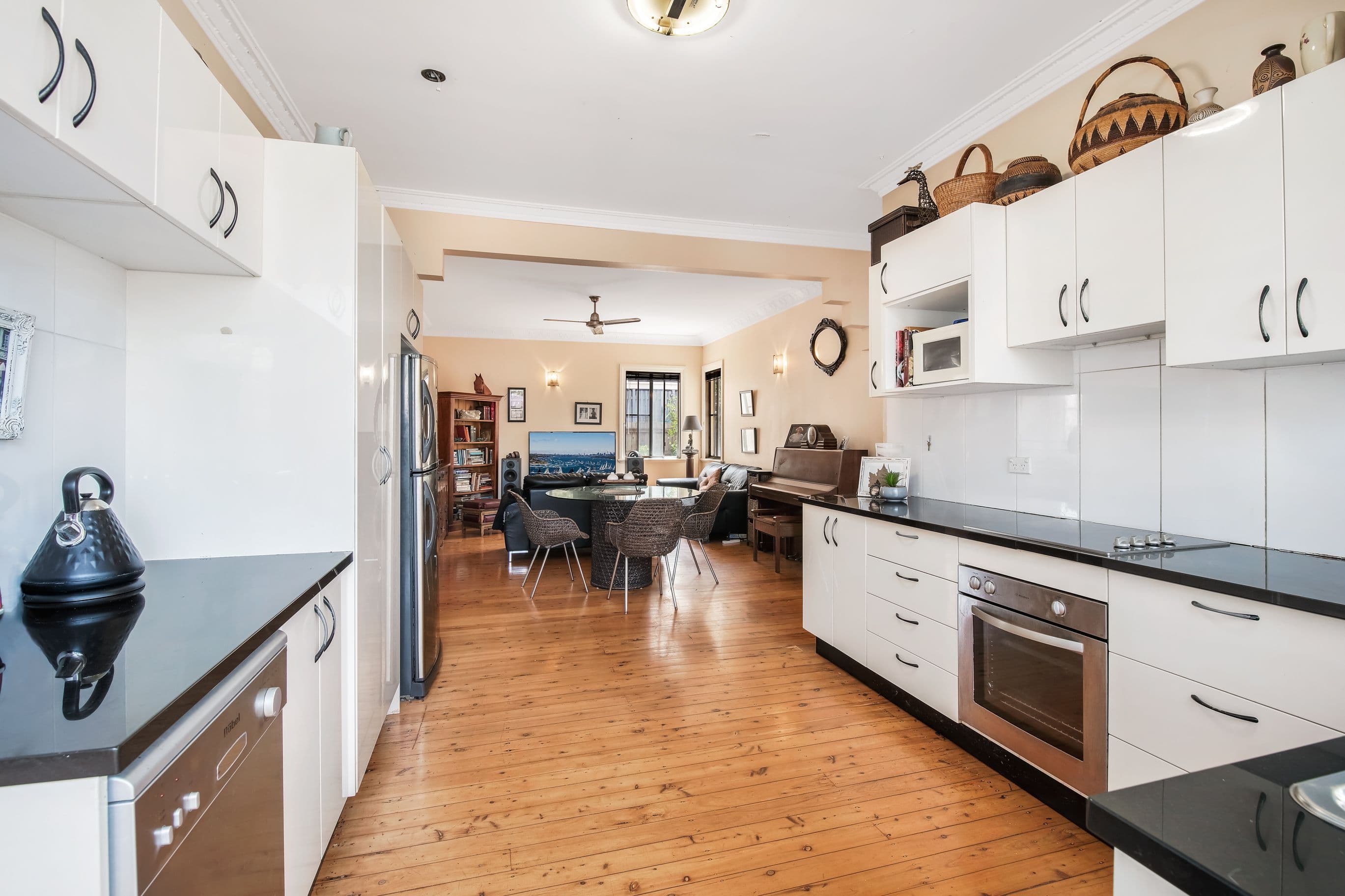 24 Osbourne Street, Scarborough QLD 4020, Scarborough - Thumbnail 3