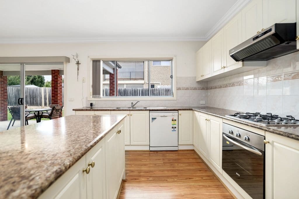 20 Coogee Drive, Taylors Hill VIC 3037, Taylors Hill - Thumbnail 3