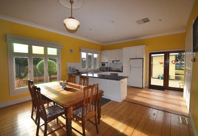 12 Grattan Street, SEYMOUR VIC 3660, Seymour - Thumbnail 3
