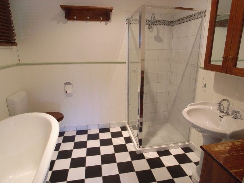 1 Dunkirk Avenue, SHEPPARTON VIC 3630, Shepparton - Thumbnail 5