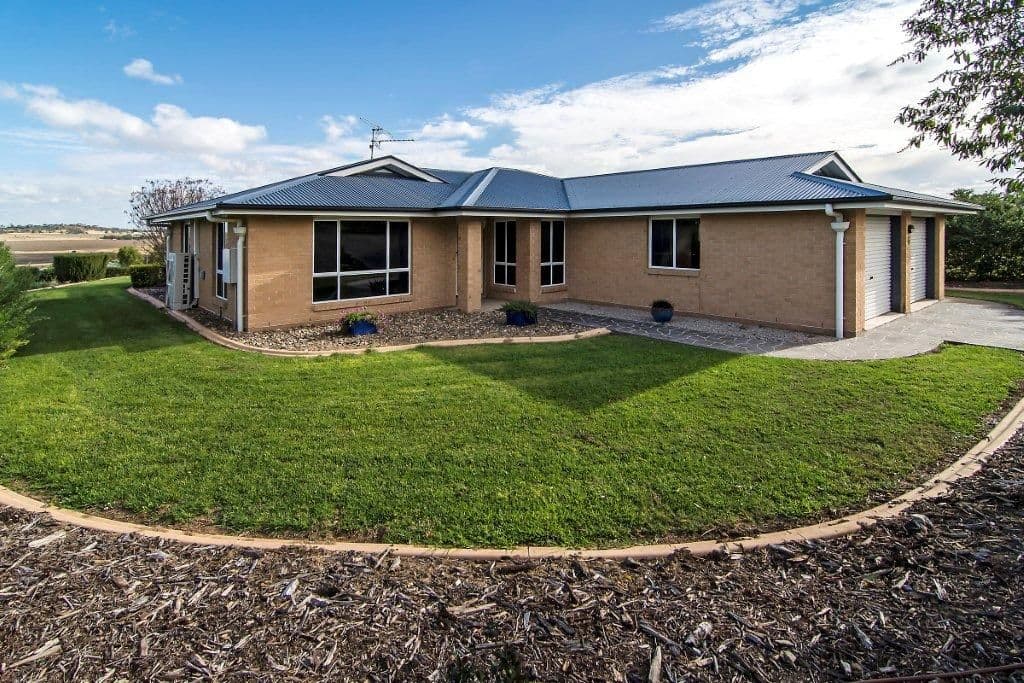 6 Coolibah Court, KINGSTHORPE QLD 4400, Kingsthorpe - Thumbnail 2