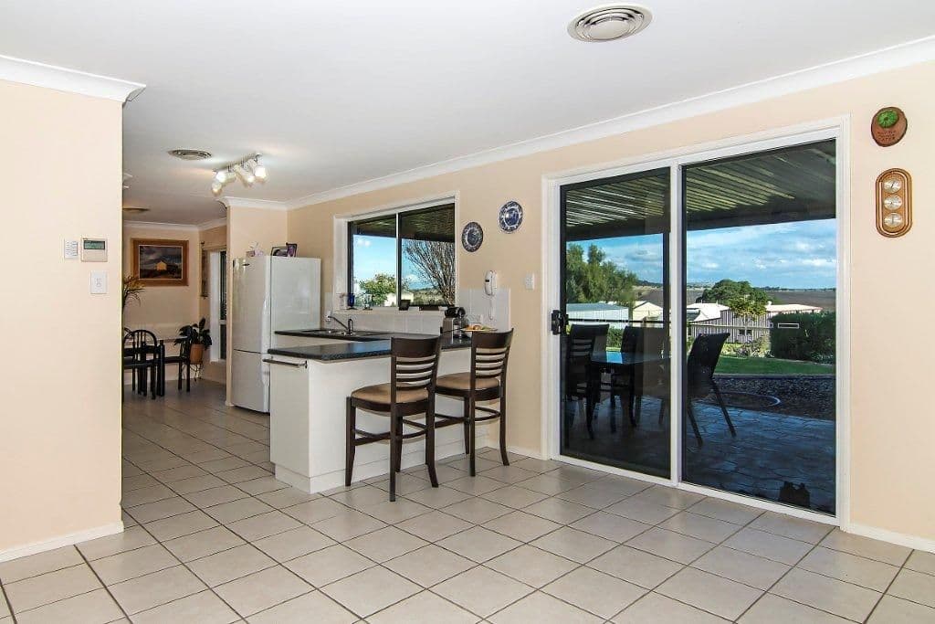 6 Coolibah Court, KINGSTHORPE QLD 4400, Kingsthorpe - Thumbnail 5