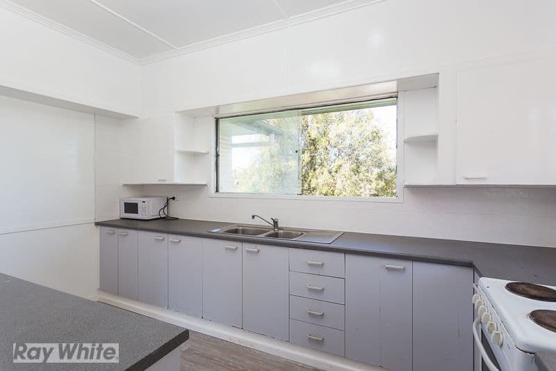 4 Clearview Terrace, Seven Hills QLD 4170, Seven Hills - Thumbnail 2