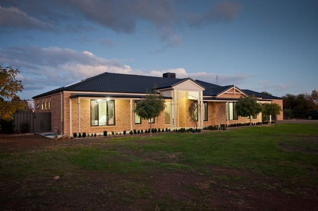 66 Chelsworth Drive, ECHUCA VIC 3564, Echuca - Thumbnail 3