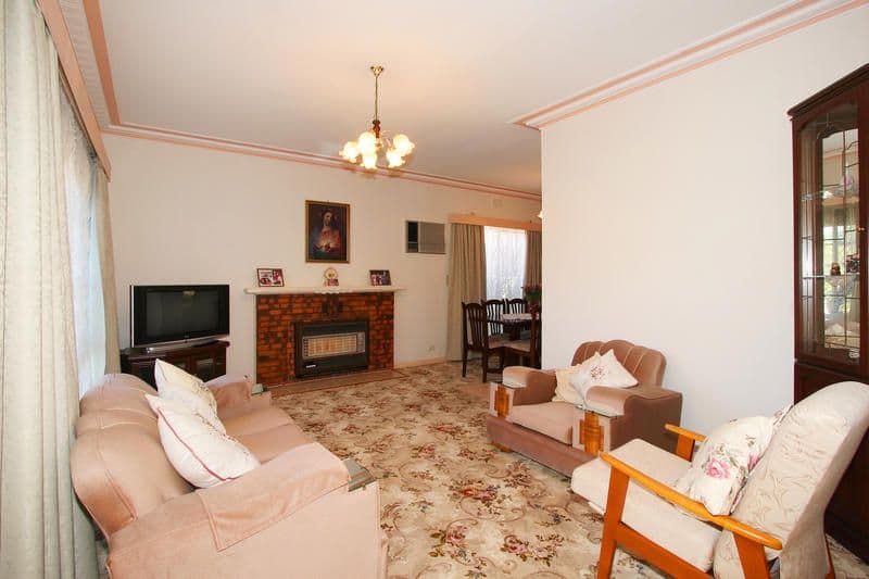 27 Schulz Street, BENTLEIGH EAST VIC 3165, Bentleigh East - Thumbnail 4