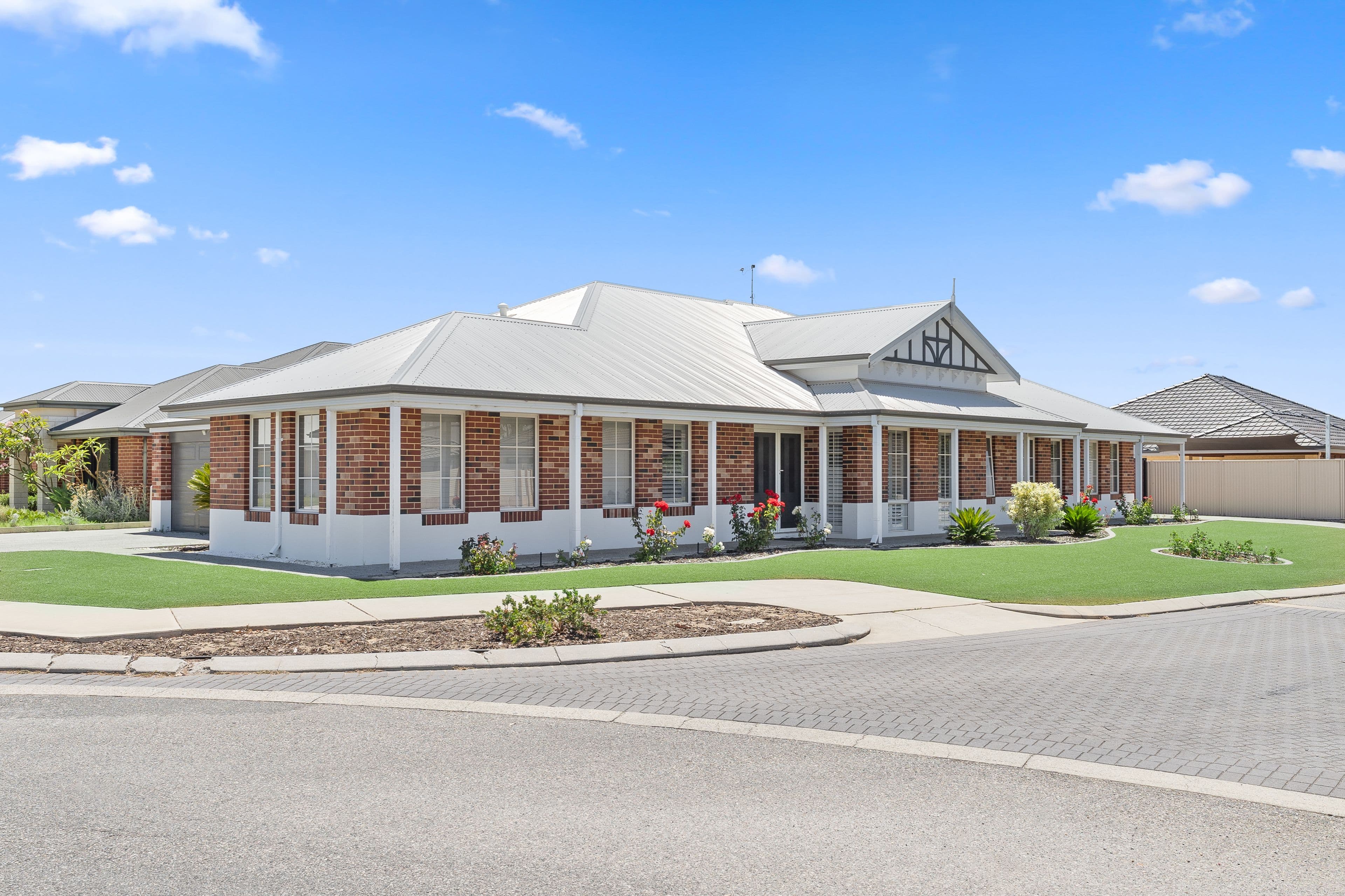 39 Makybe Drive, Baldivis WA 6171, Baldivis - Thumbnail 2