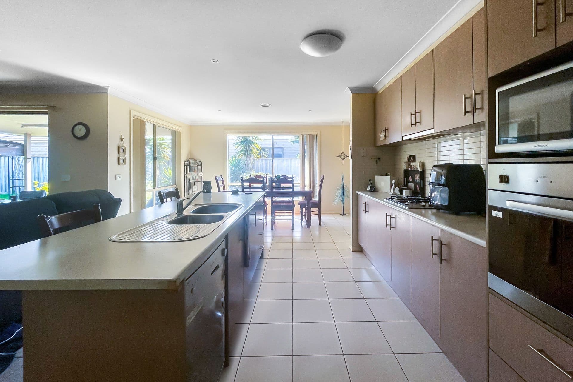 43 Charlbury Crescent, Cranbourne North VIC 3977, Cranbourne North - Thumbnail 3