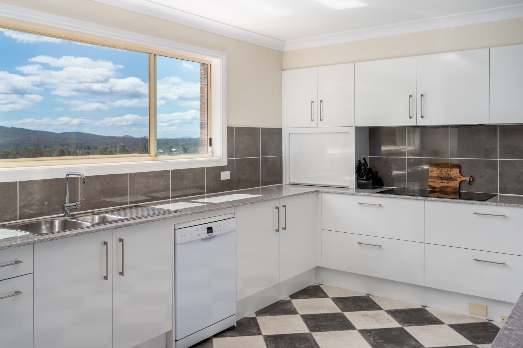 3 Campbell Close,, Raymond Terrace NSW 2324, Raymond Terrace - Thumbnail 7