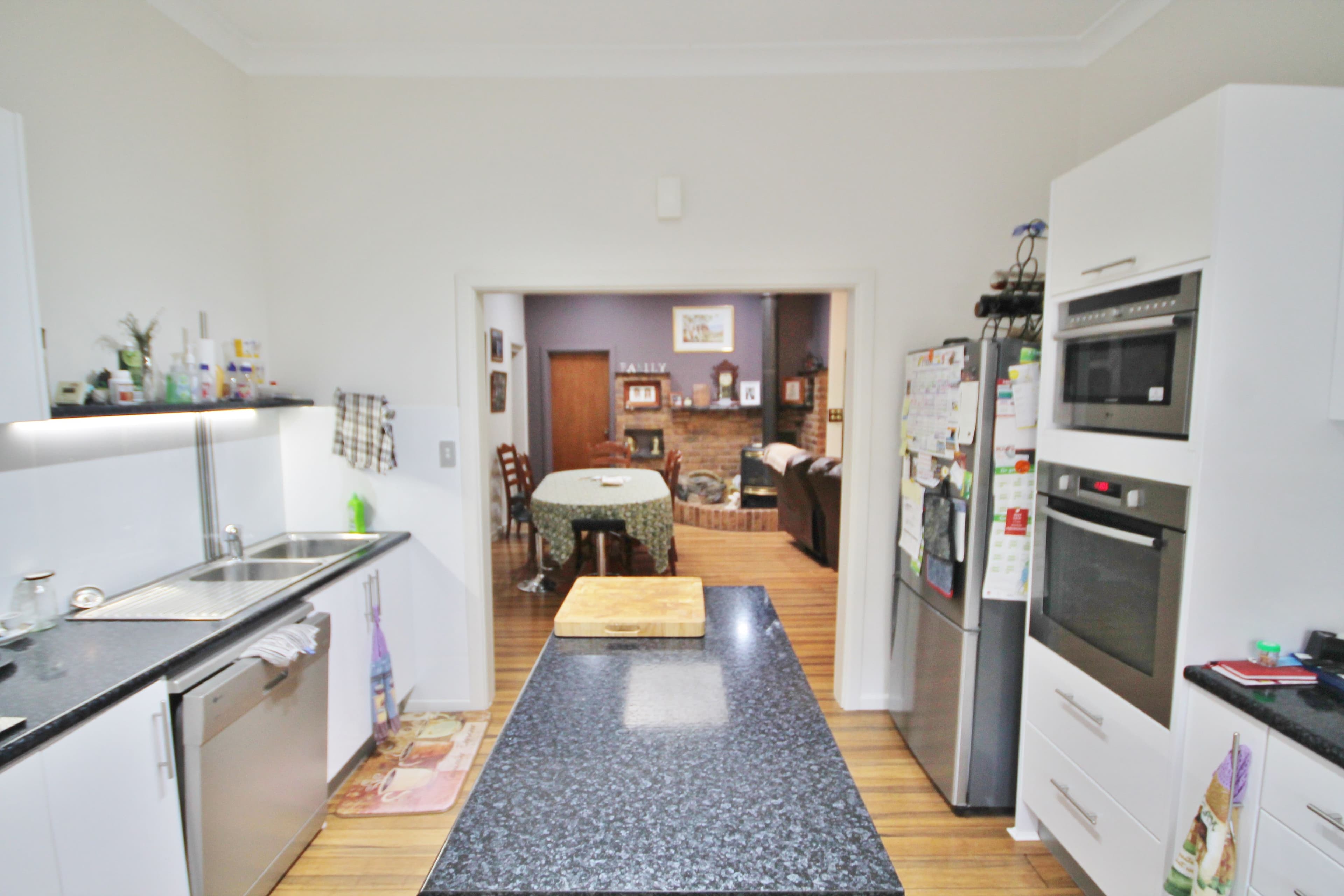 121 William Street, Young - Thumbnail 7