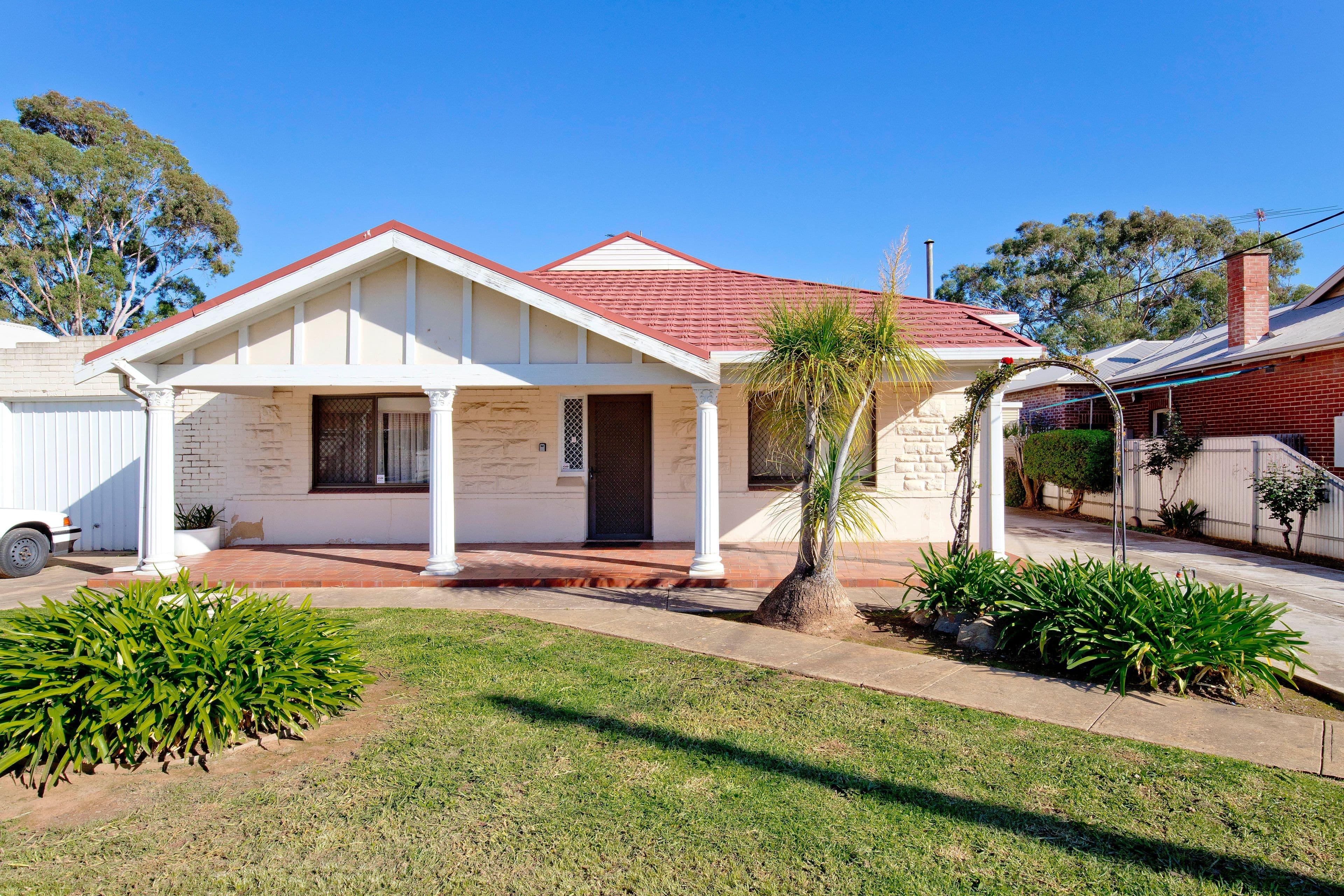 10 Olveston Avenue, Beverley SA 5009, Beverley - Image 1
