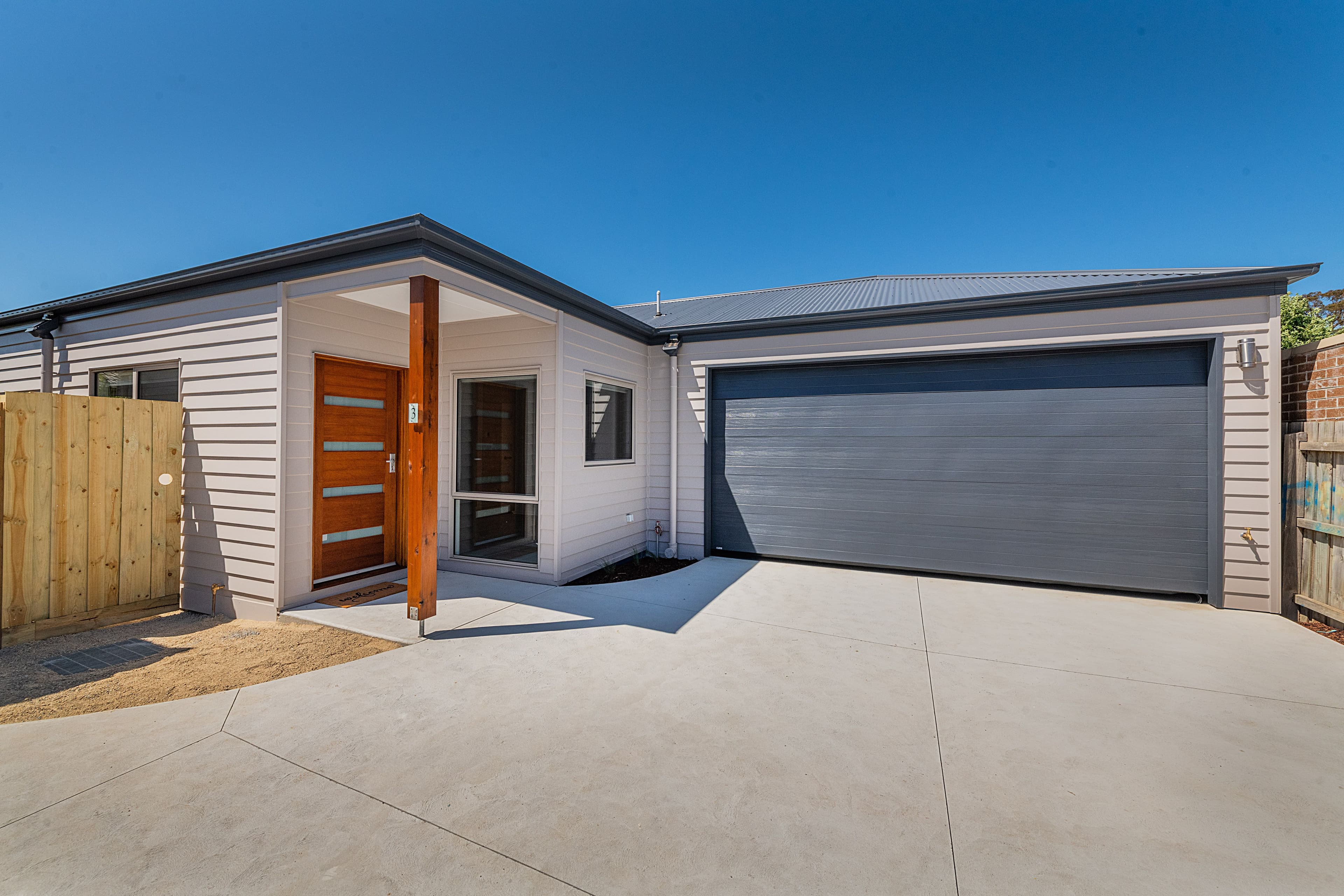 14 Luscombe Court, Kilsyth VIC 3137, Kilsyth - Thumbnail 2