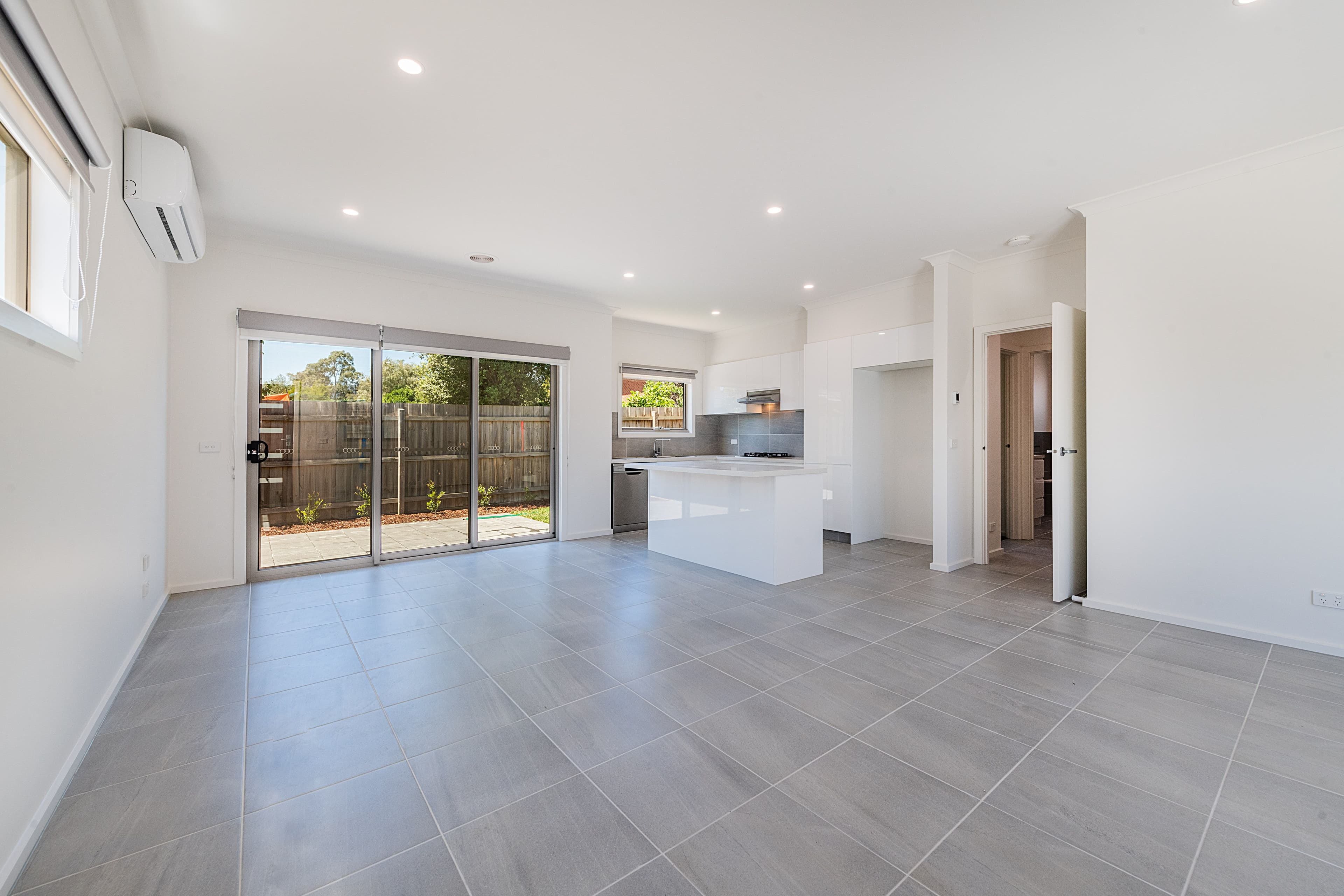 14 Luscombe Court, Kilsyth VIC 3137, Kilsyth - Thumbnail 3
