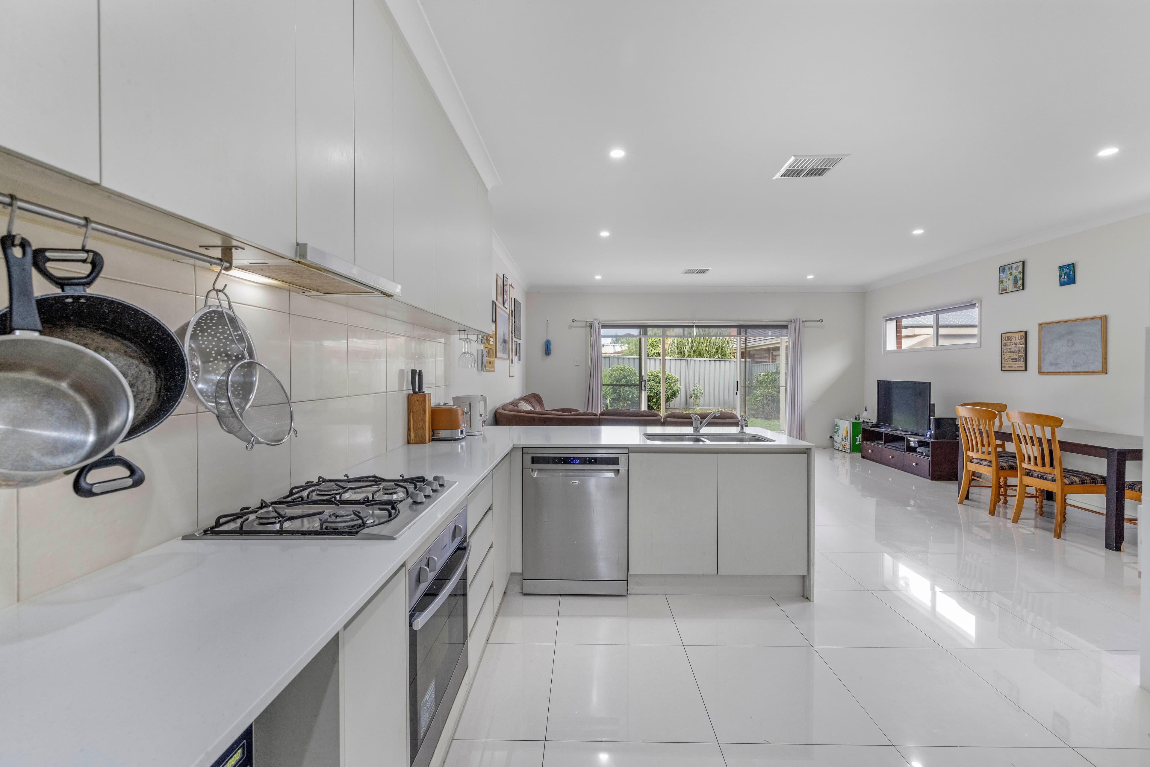 6 Thirza Avenue, Mitchell Park SA 5043, Mitchell Park - Thumbnail 3