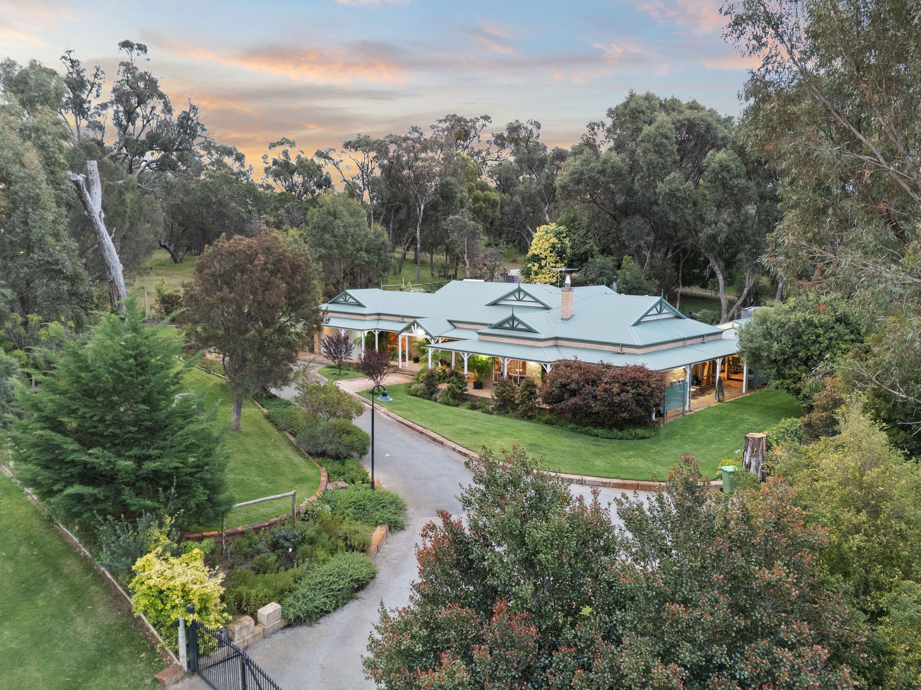 10 Treetop Way, Baldivis WA 6171, Baldivis - Image 1