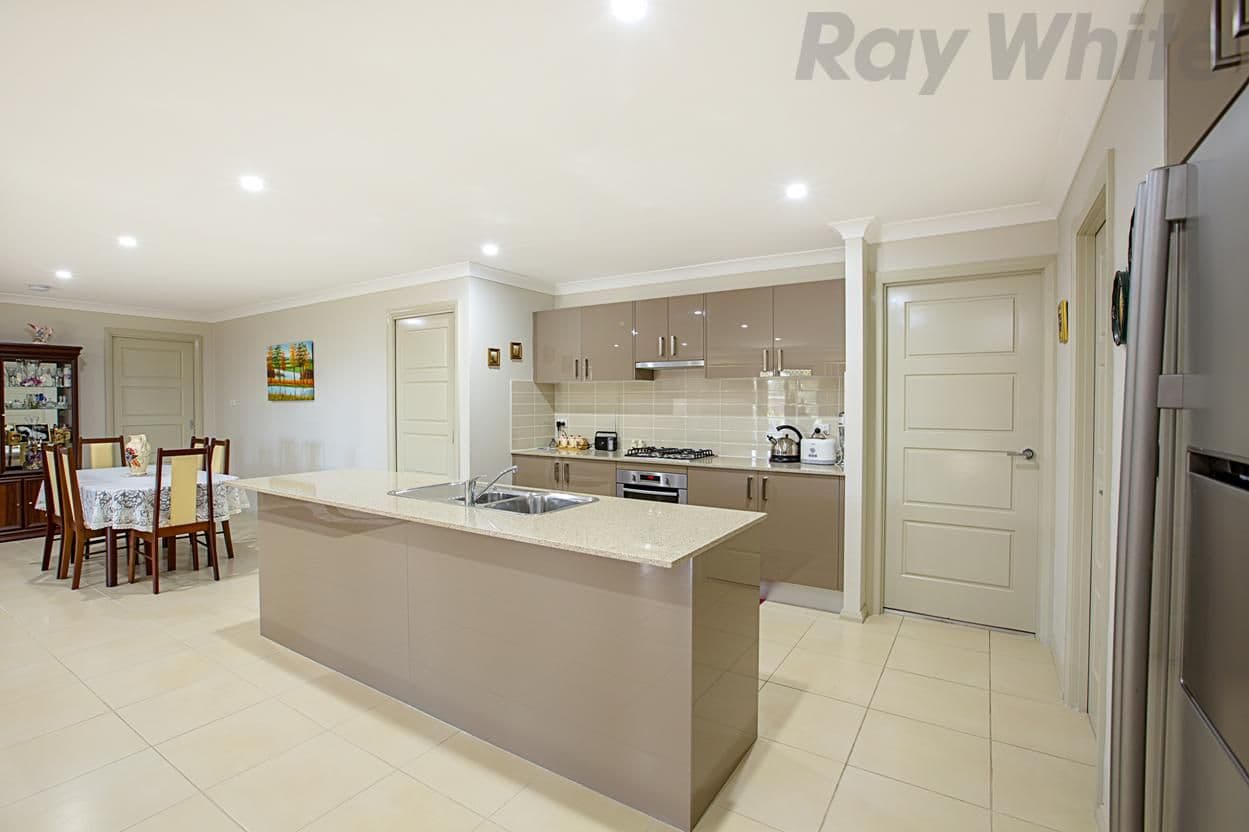 2 Jeffrey Street, Carnes Hill NSW 2171, Carnes Hill - Thumbnail 2