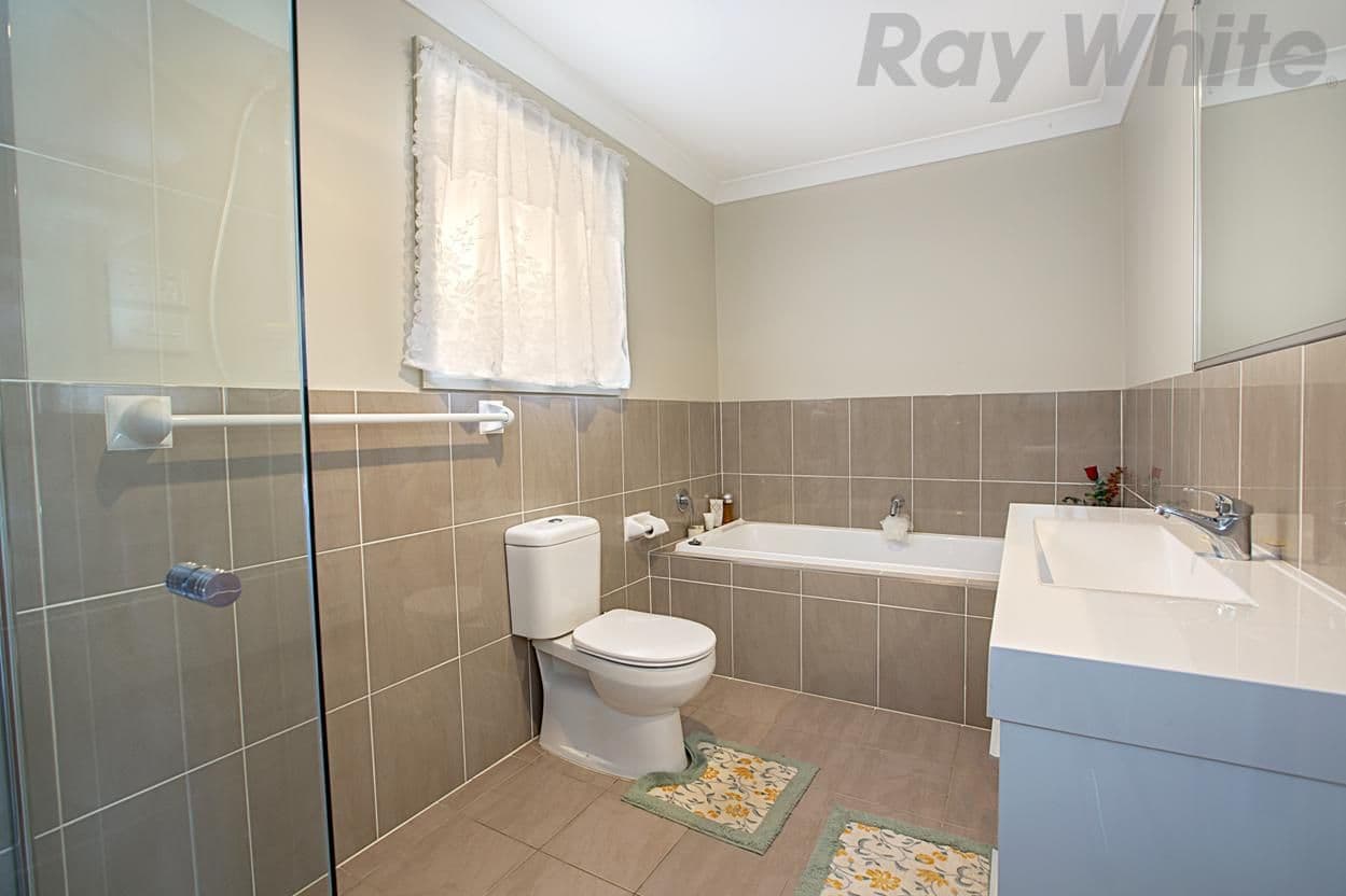 2 Jeffrey Street, Carnes Hill NSW 2171, Carnes Hill - Thumbnail 6