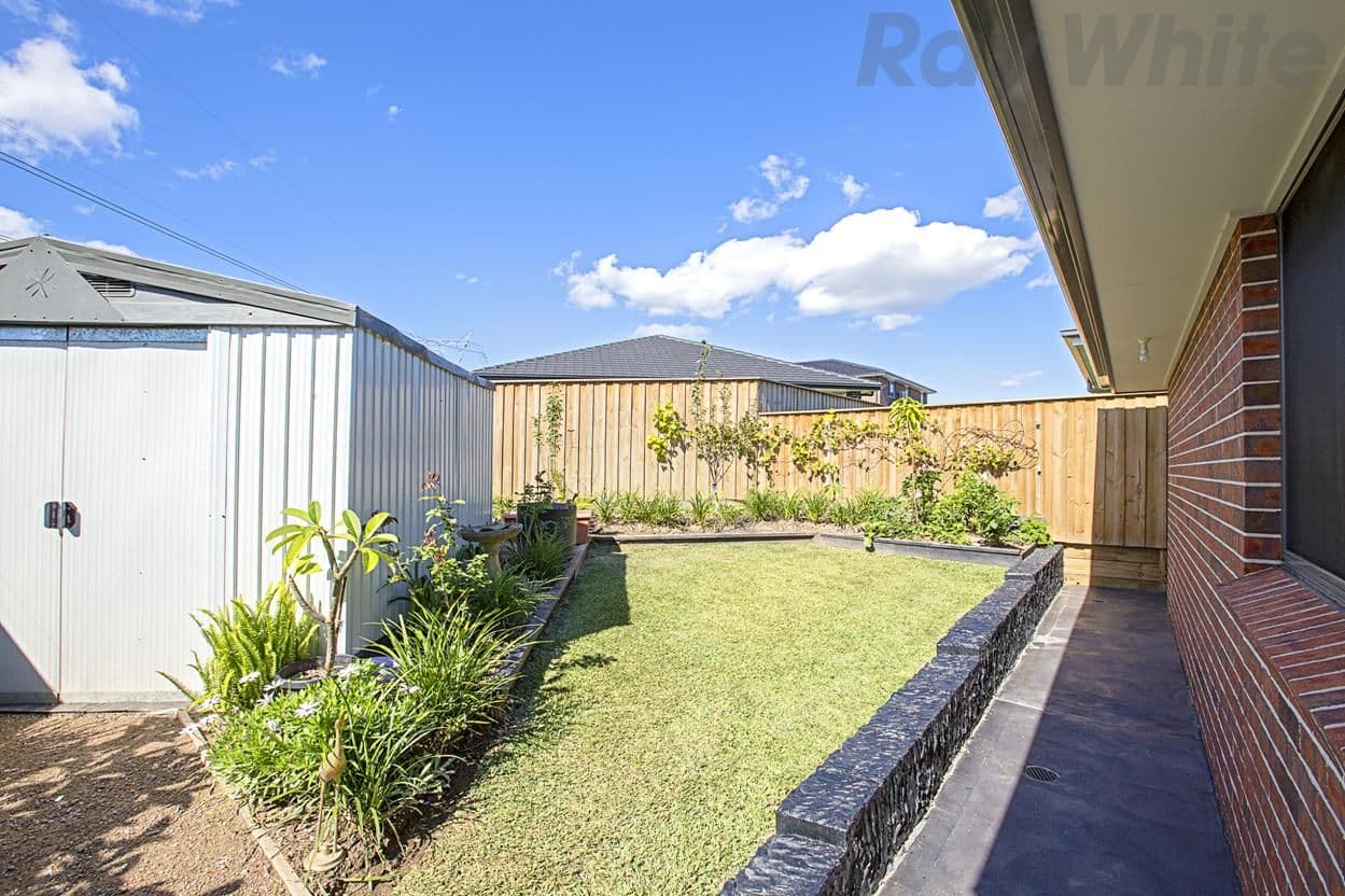 2 Jeffrey Street, Carnes Hill NSW 2171, Carnes Hill - Thumbnail 7