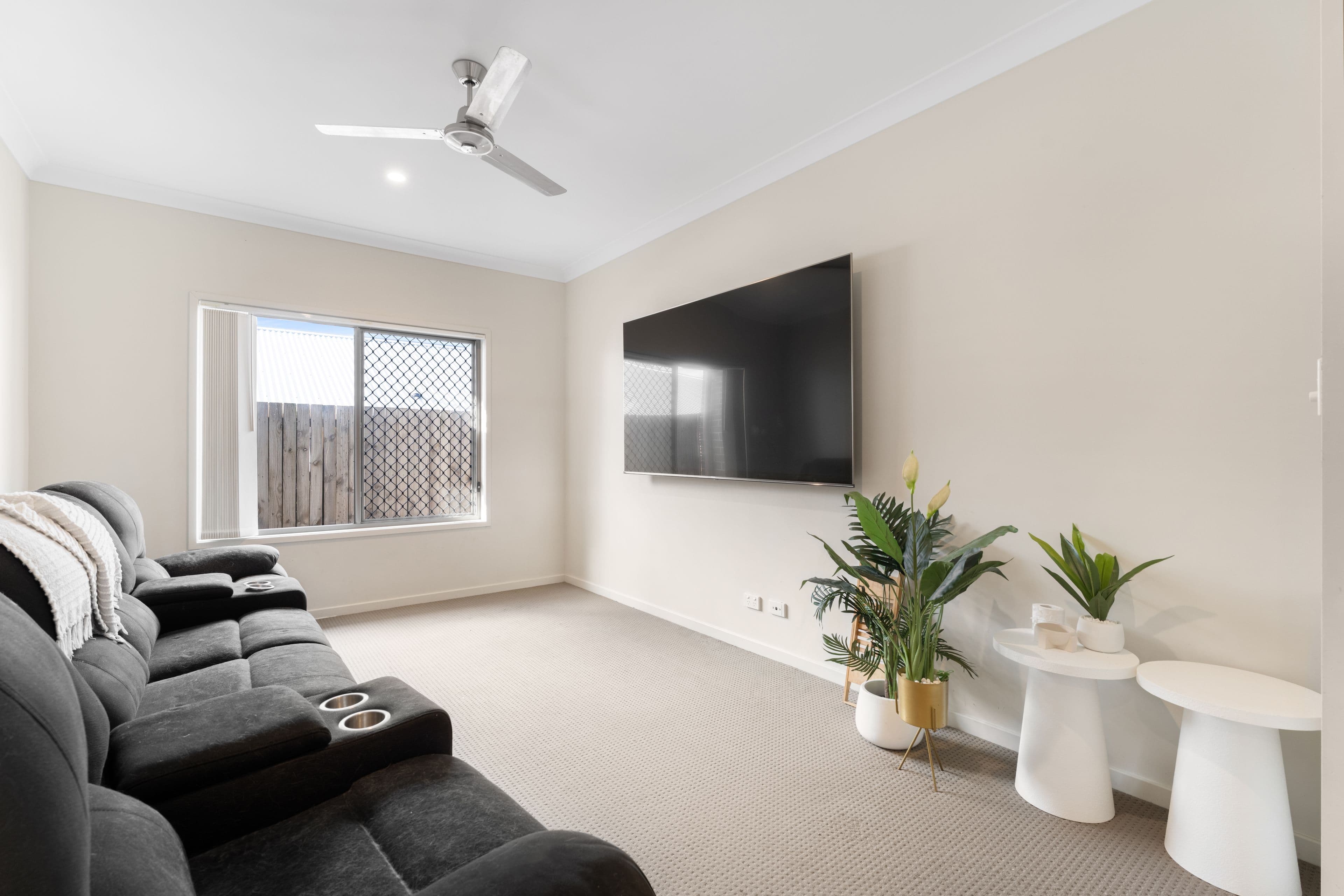 52 Mcgoldrick Street, FLAGSTONE QLD 4280, Flagstone - Thumbnail 2
