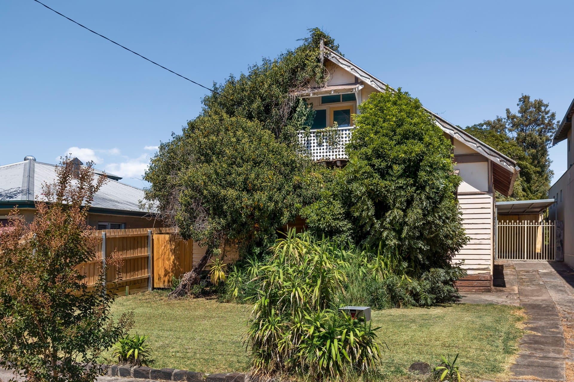 11 Fuller Street, Under Offer - Thumbnail 2