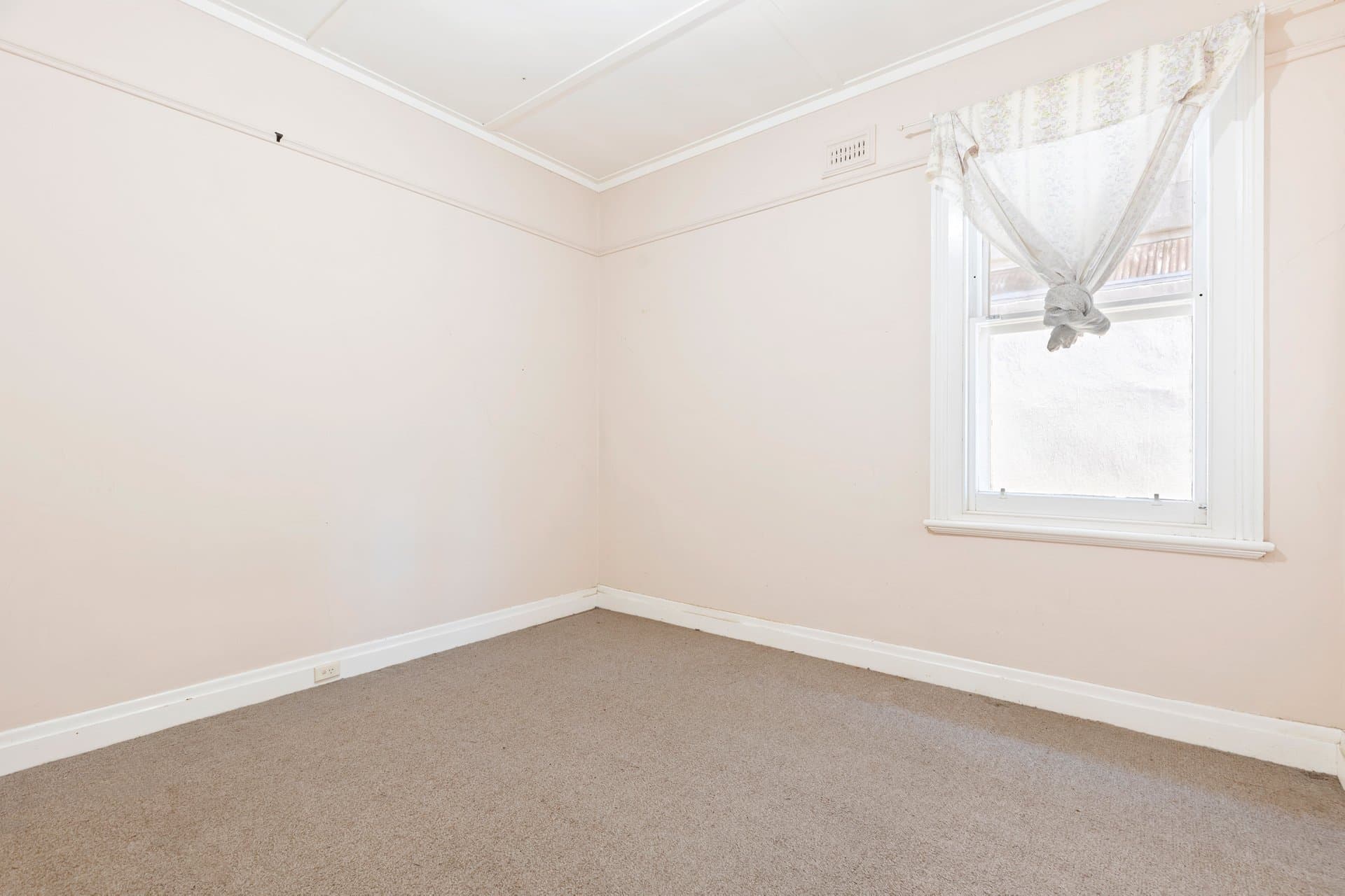 11 Fuller Street, Under Offer - Thumbnail 4
