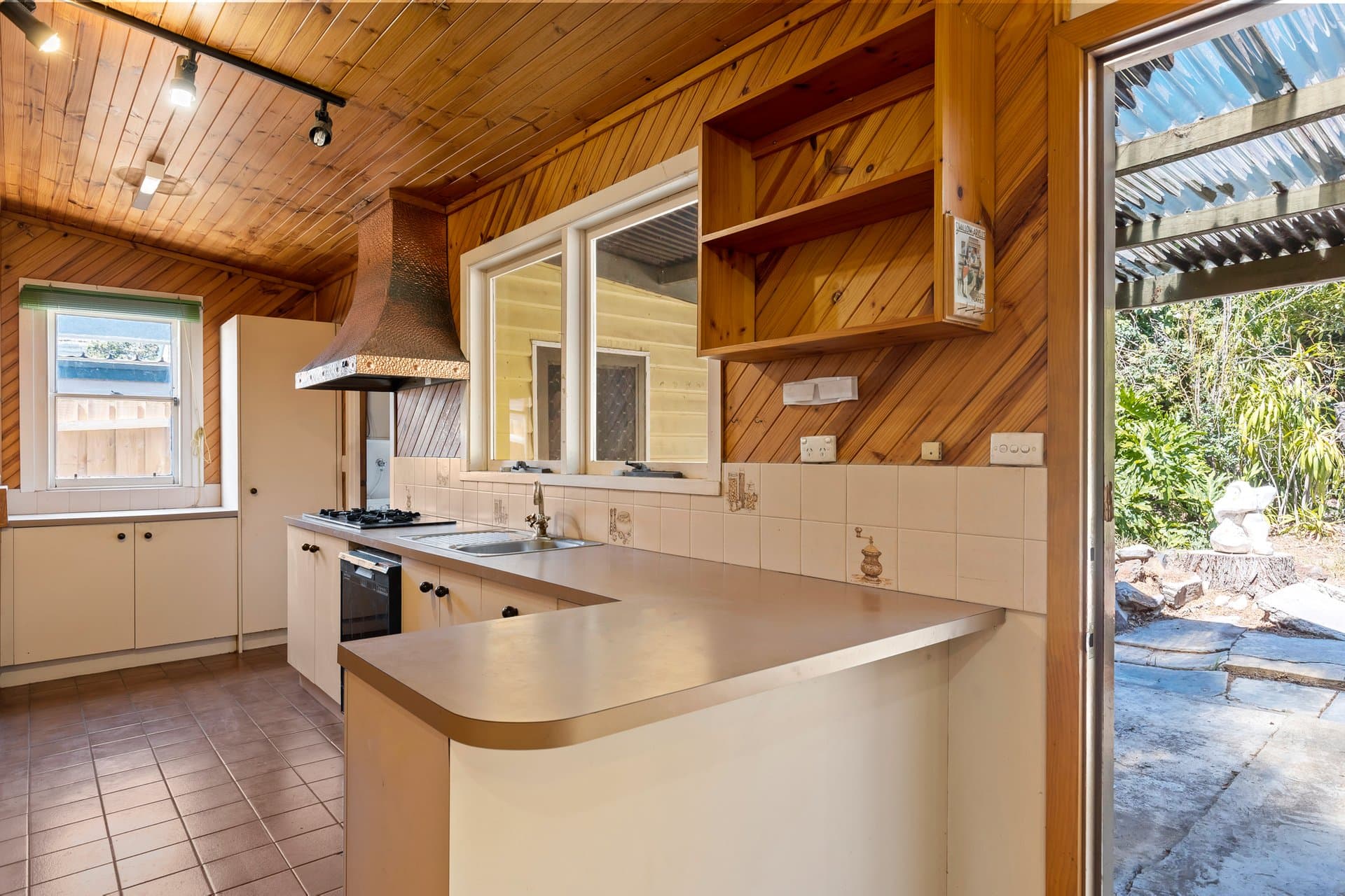 11 Fuller Street, Under Offer - Thumbnail 7
