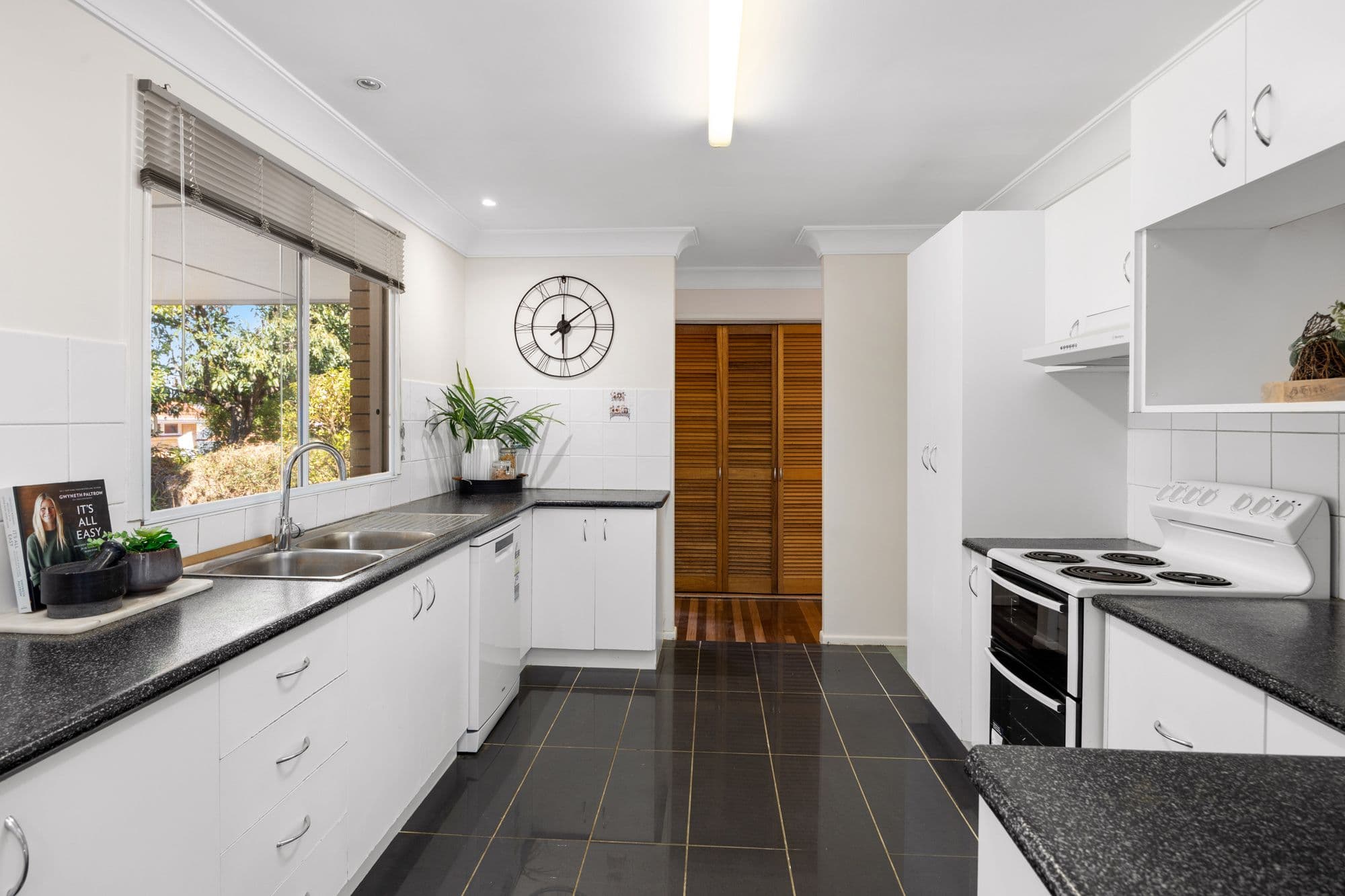 9 Bakewell Street, Mount Gravatt East QLD 4122, Mount Gravatt East - Thumbnail 7