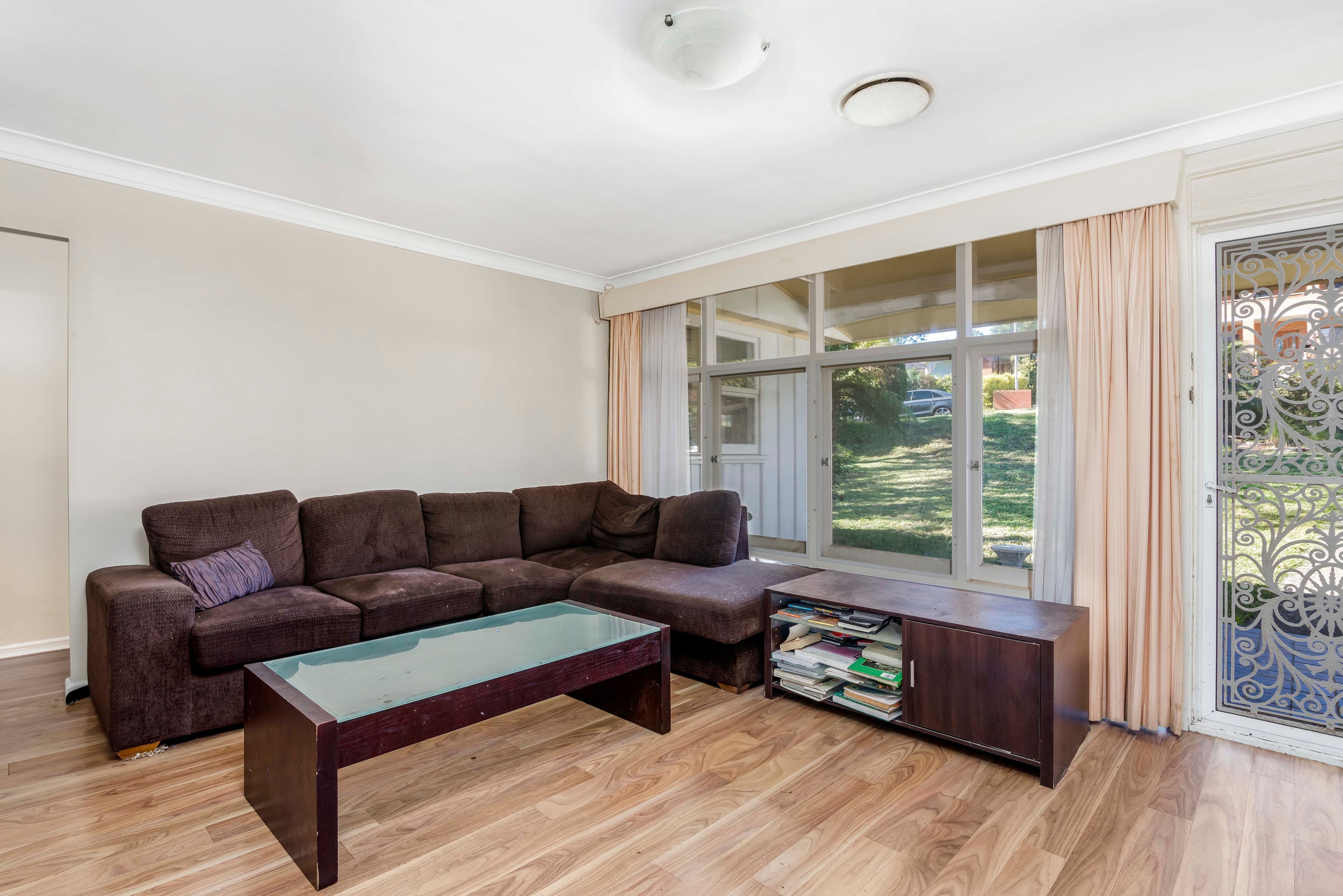 9 Curran Avenue, Macquarie Fields NSW 2564, Macquarie Fields - Thumbnail 6