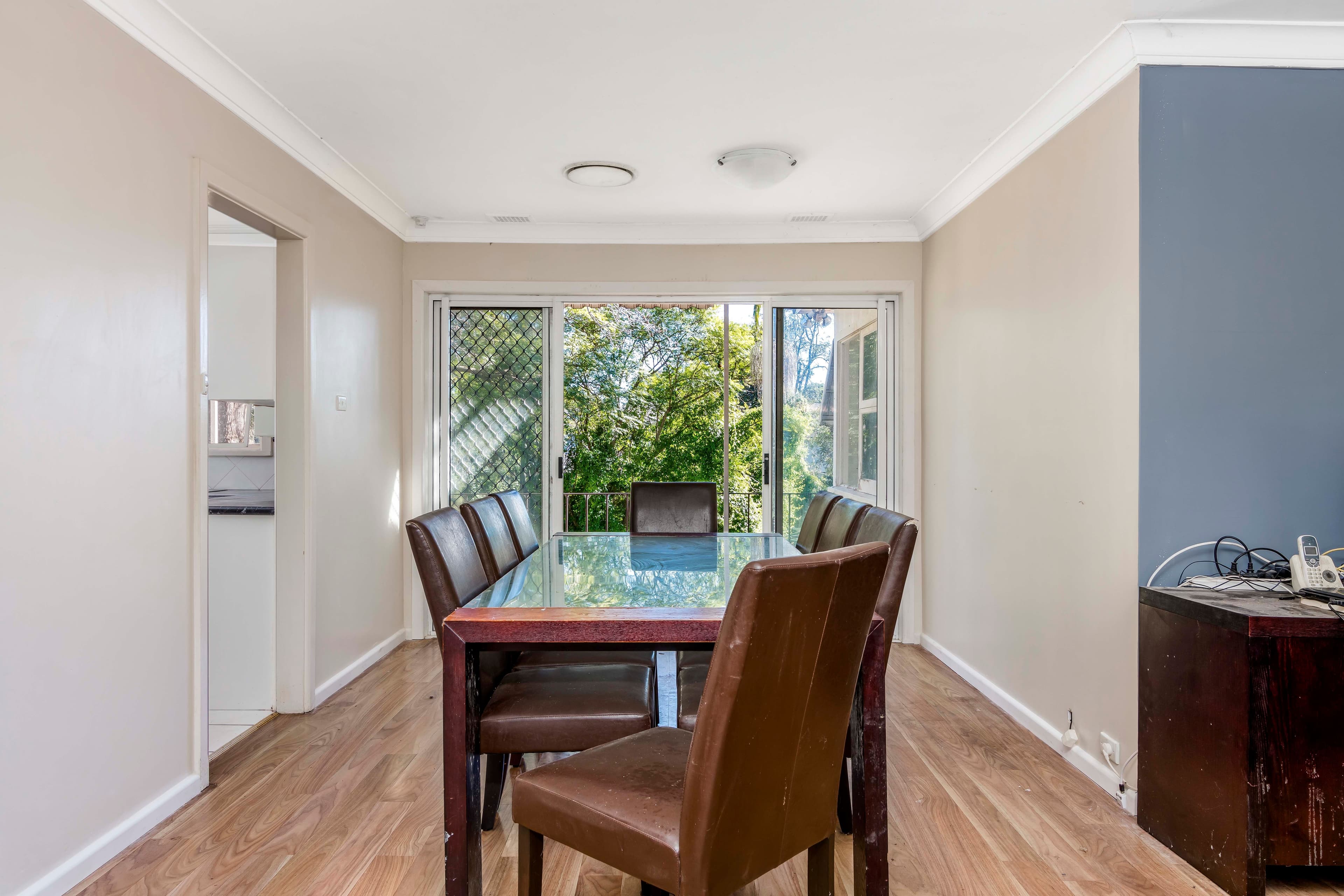 9 Curran Avenue, Macquarie Fields NSW 2564, Macquarie Fields - Thumbnail 7