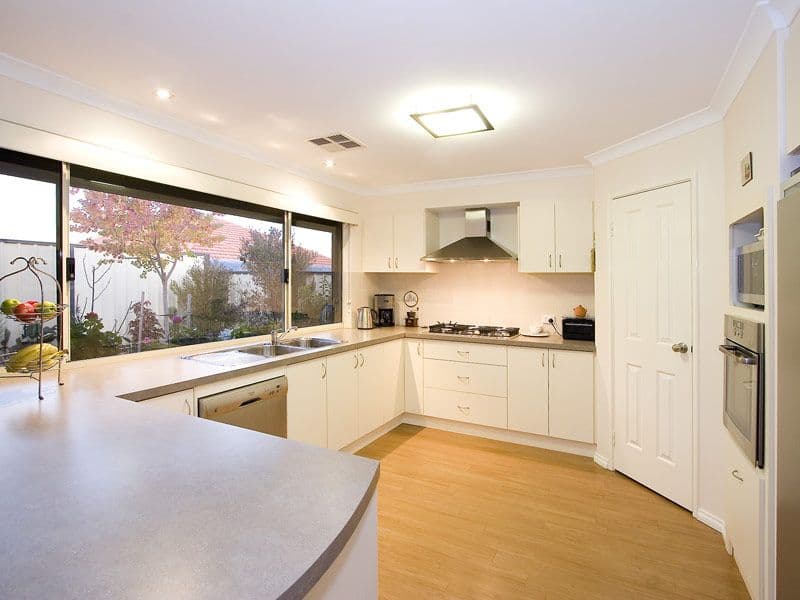 10 McCarthy Way, LANDSDALE WA 6065, Landsdale - Thumbnail 2
