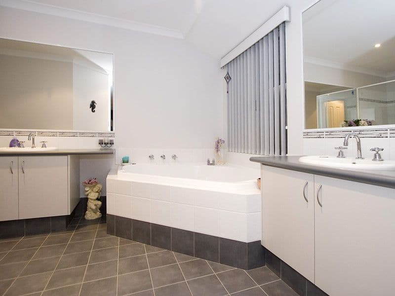 10 McCarthy Way, LANDSDALE WA 6065, Landsdale - Thumbnail 7