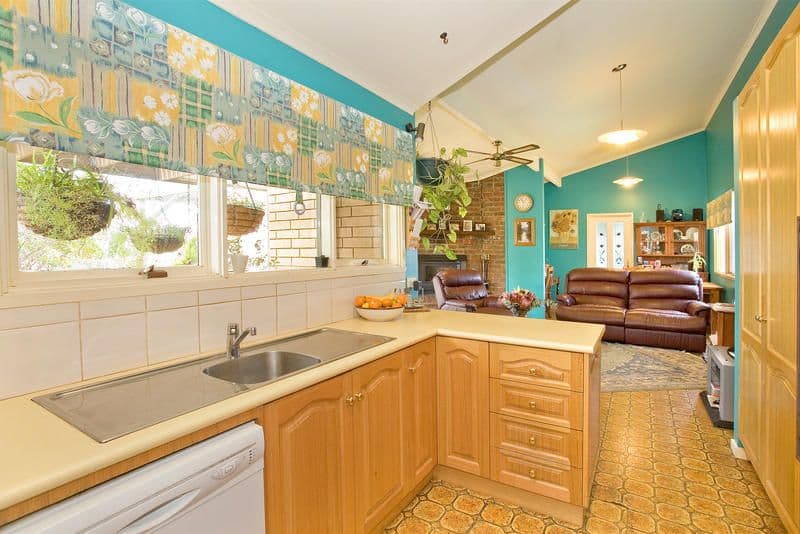 315 Demotts Road, ANAKIE VIC 3221, Anakie - Thumbnail 4