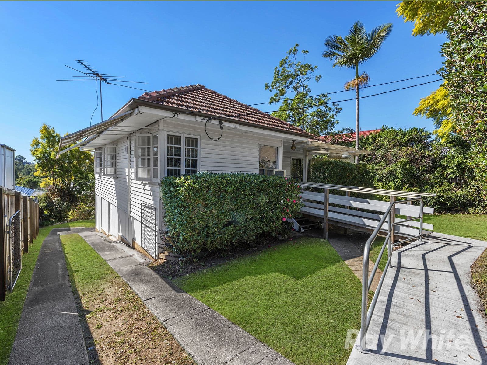 8 Longsight Street, Alderley QLD 4051, Alderley - Thumbnail 5