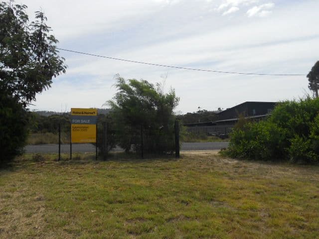 19 Seaview Avenue, BEAUMARIS TAS 7215, Beaumaris - Thumbnail 3
