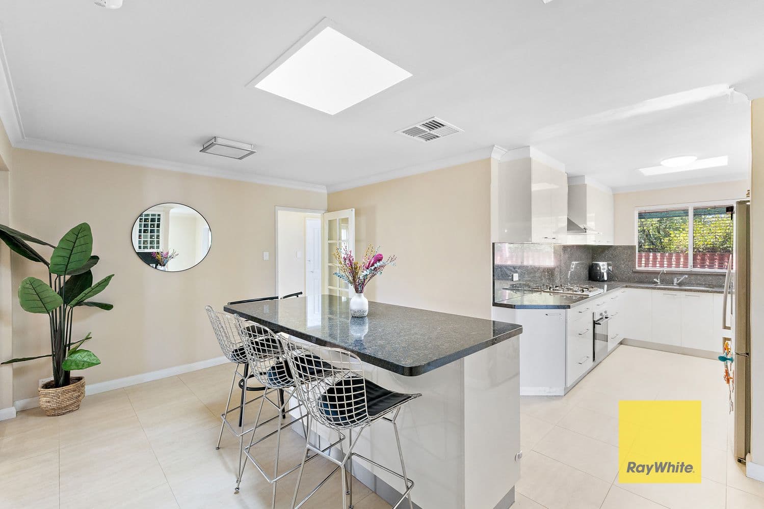 29 Orberry Place, Thornlie WA 6108, Thornlie - Image 1