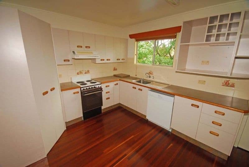1 Coolsetti Avenue, YEPPOON QLD 4703, Yeppoon - Thumbnail 2