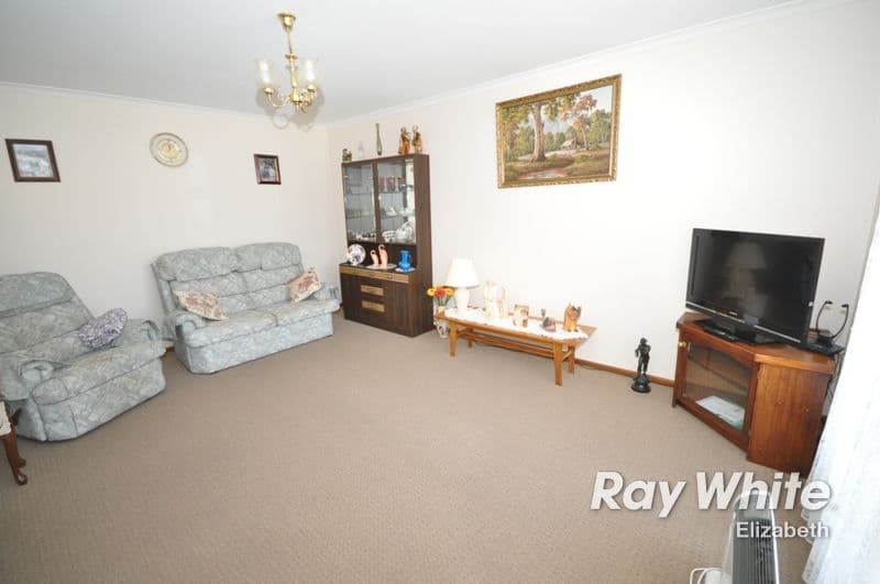 5 Oslo Court, CRAIGMORE SA 5114, Craigmore - Thumbnail 3