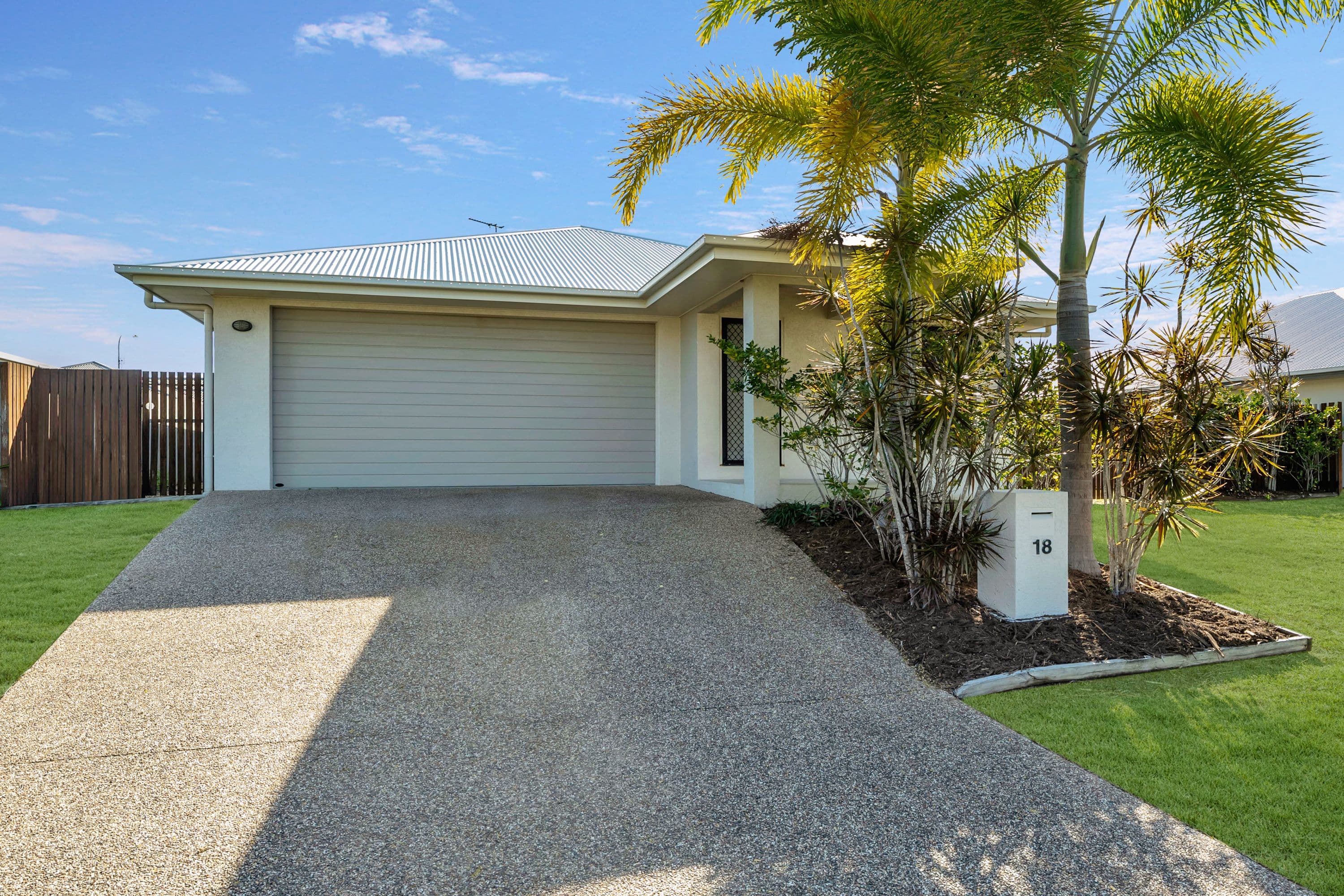 18 Izaro Circuit, Burdell QLD 4818, Burdell - Image 1