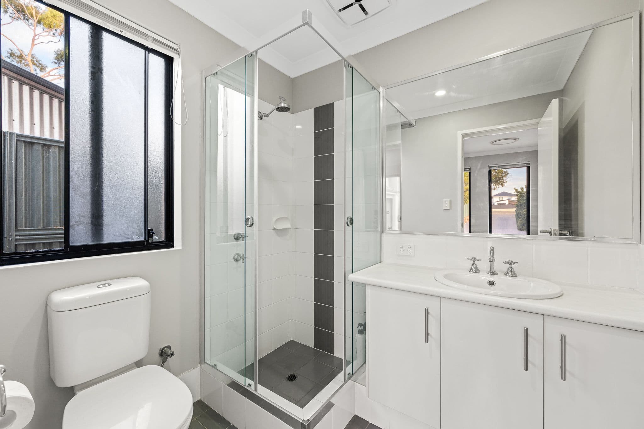 67C Healy Road, Hamilton Hill WA 6163, Hamilton Hill - Thumbnail 4