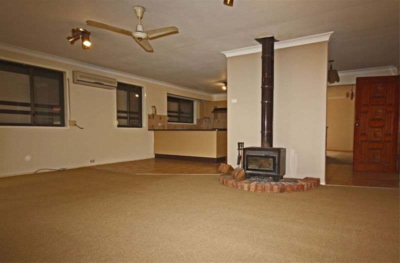 28 Sapphire Place, EAGLE VALE NSW 2558, Eagle Vale - Thumbnail 3