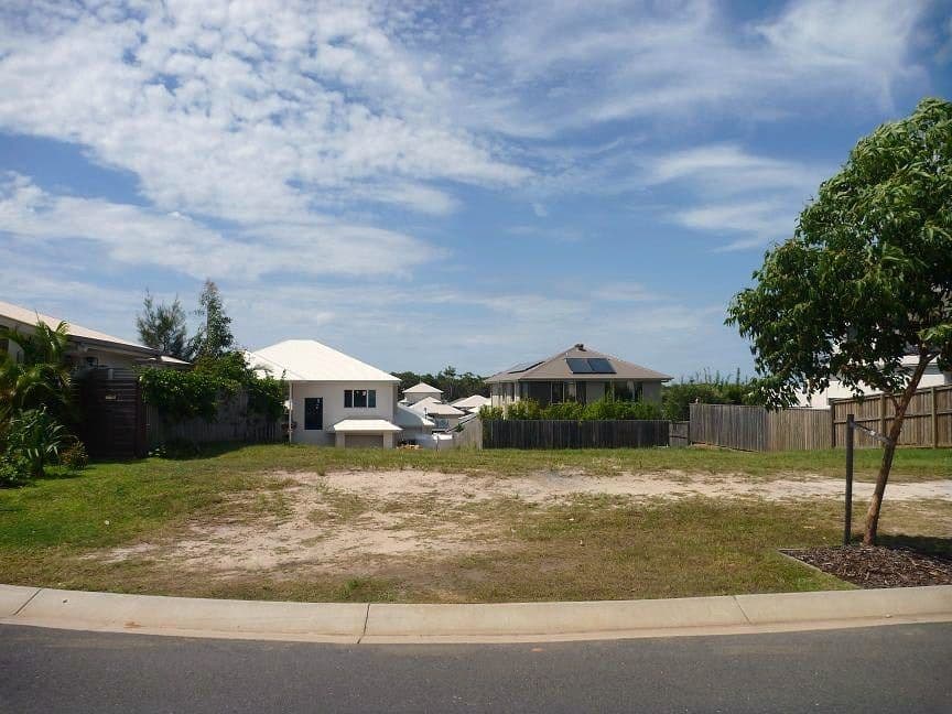 12 Feathertail Place, Peregian Springs QLD 4573, Peregian Springs - Thumbnail 2