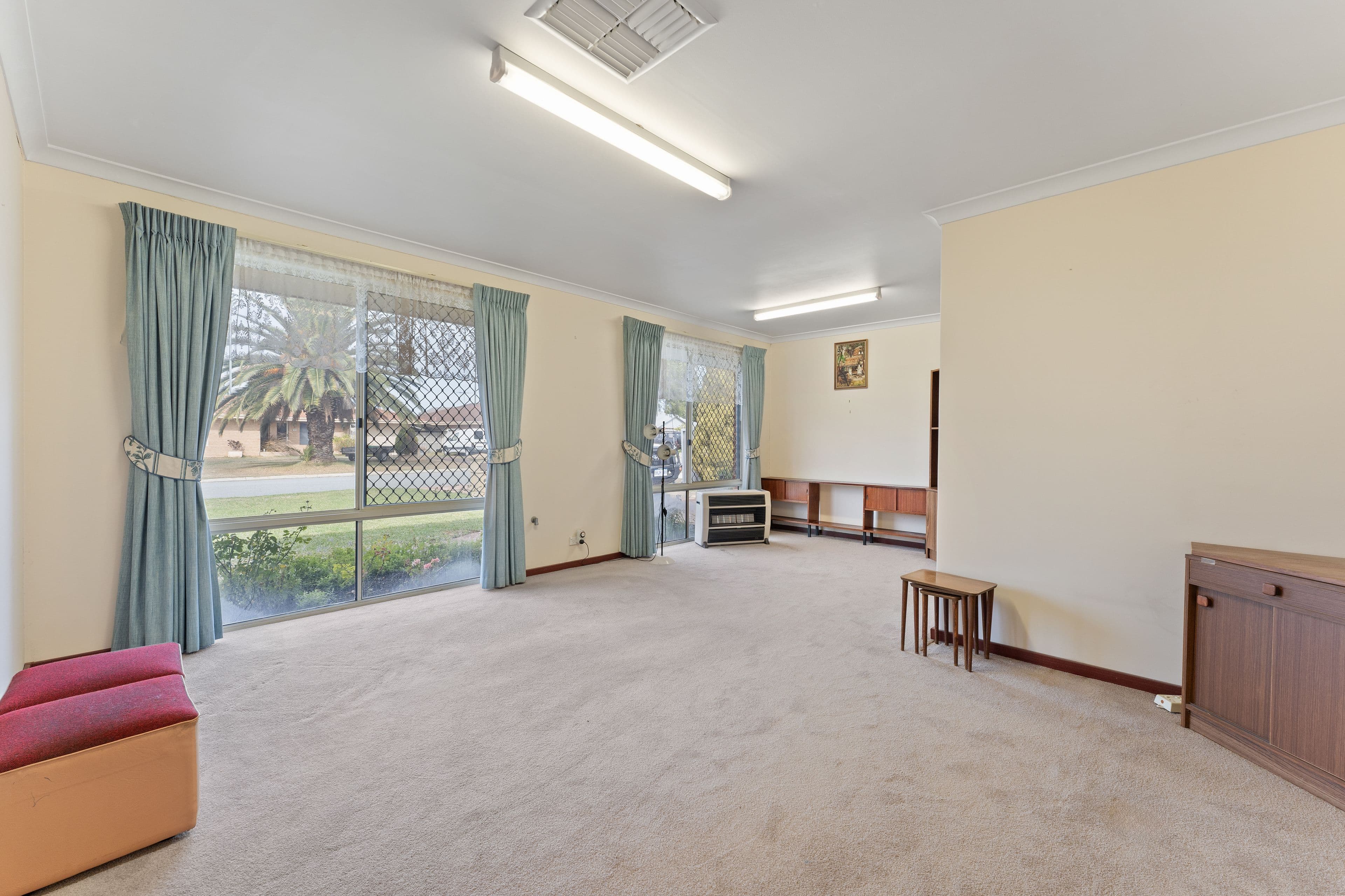 25 Carmody Road, Waikiki WA 6169, Waikiki - Thumbnail 5