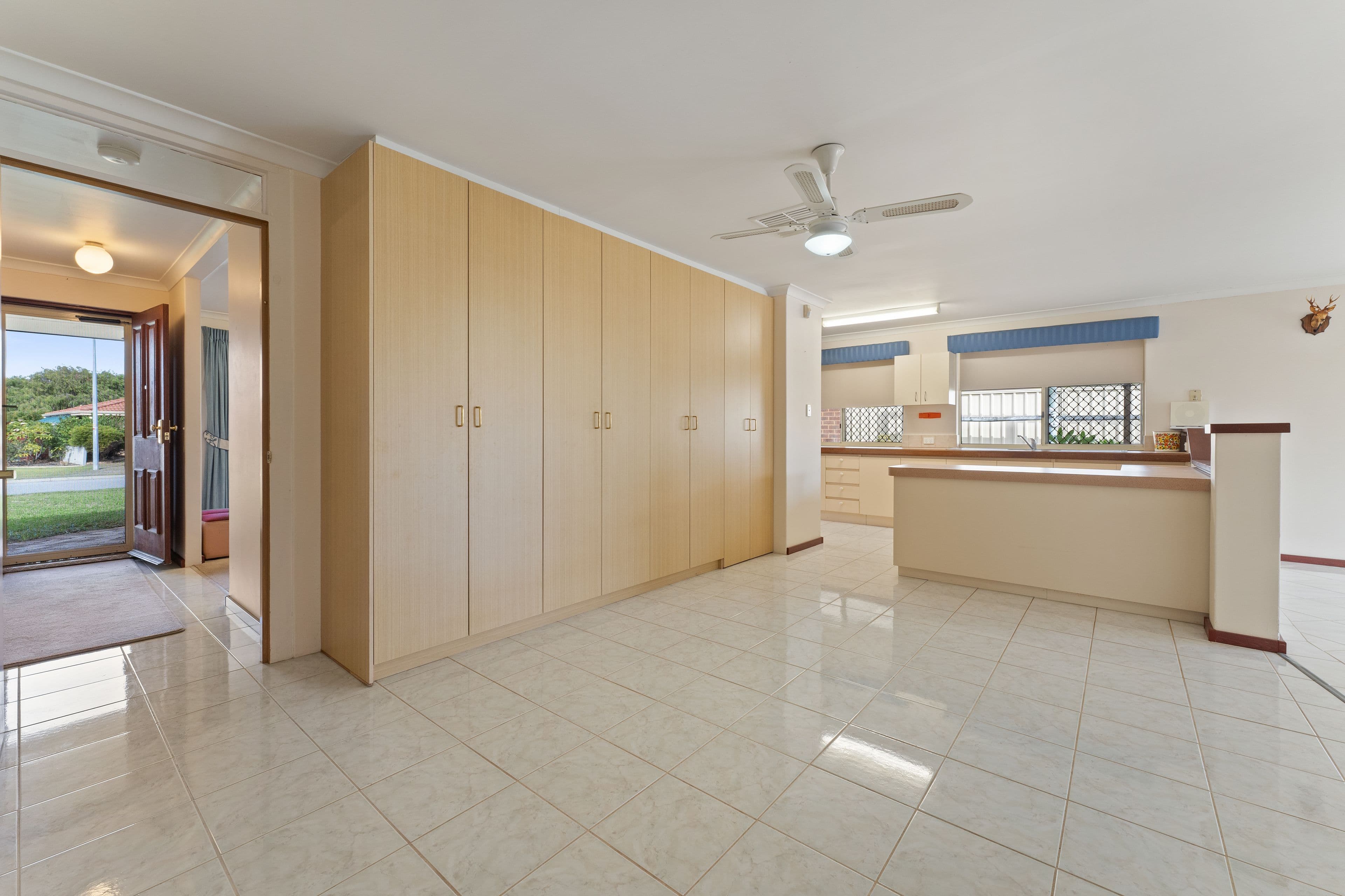 25 Carmody Road, Waikiki WA 6169, Waikiki - Thumbnail 8