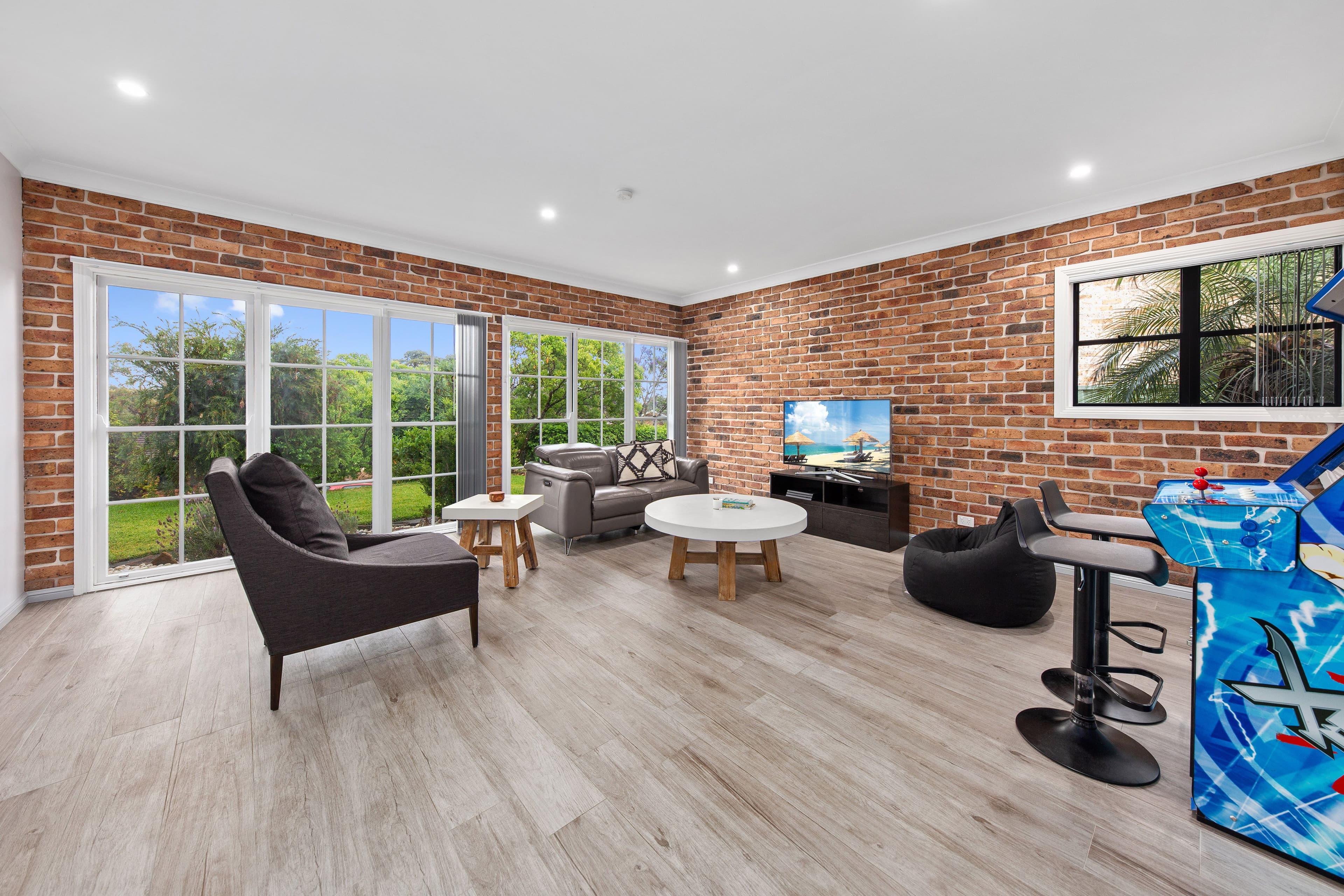 2 Stuart Close, Illawong NSW 2234, Illawong - Thumbnail 4