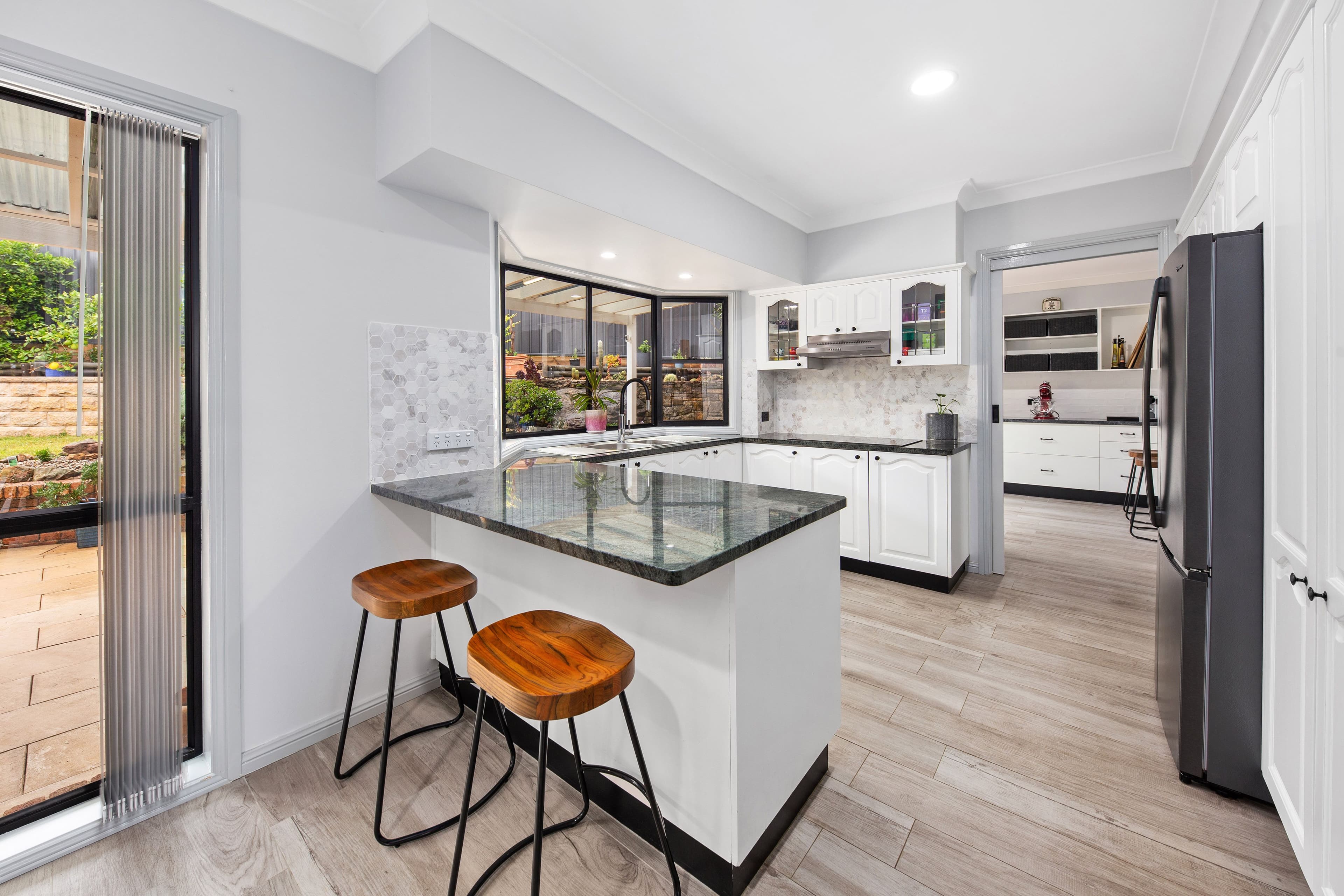 2 Stuart Close, Illawong NSW 2234, Illawong - Thumbnail 5