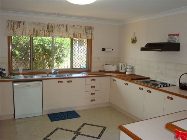 17 Bullando Street, WARANA QLD 4575, Warana - Thumbnail 8