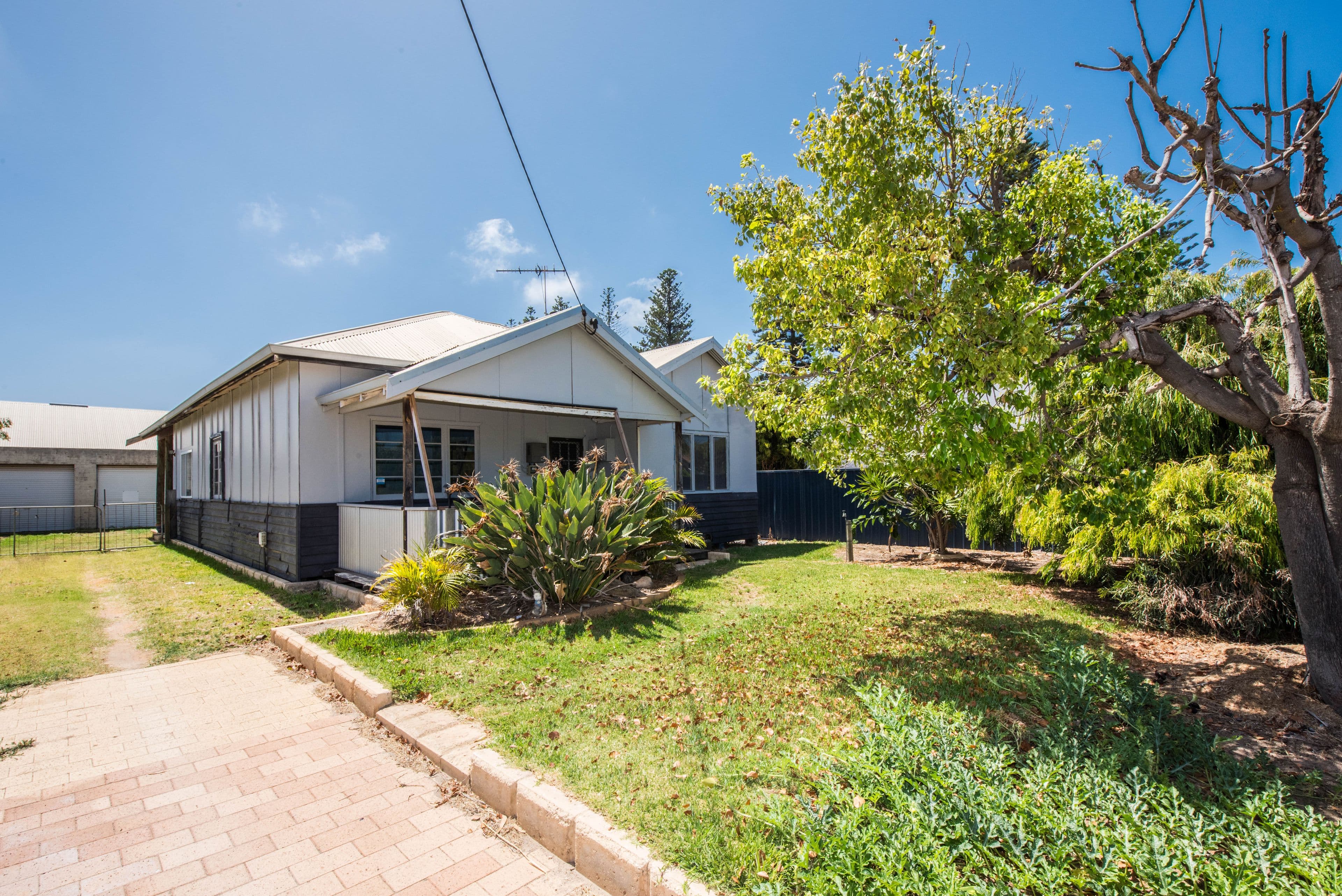 21 Burges Street, Beachlands WA 6530, Beachlands - Image 1