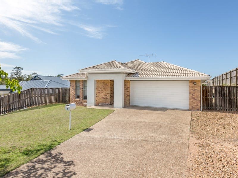 33 Goldenwood Crescent, Fernvale - Thumbnail 8