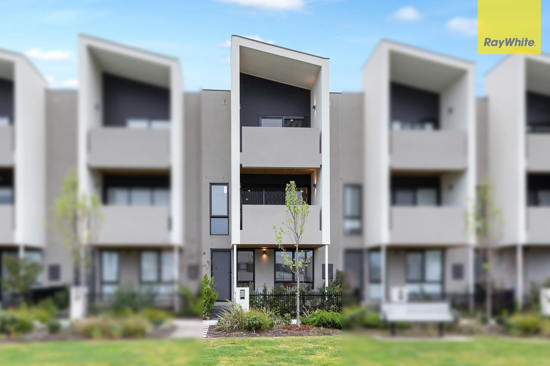 8 Callow Walk, St Albans VIC 3021, St Albans - Thumbnail 2
