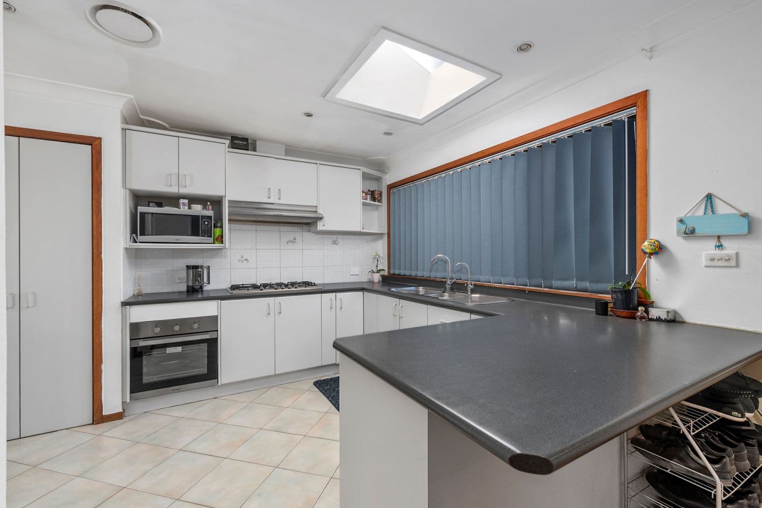 3 Dunrossil Avenue, Casula - Thumbnail 6